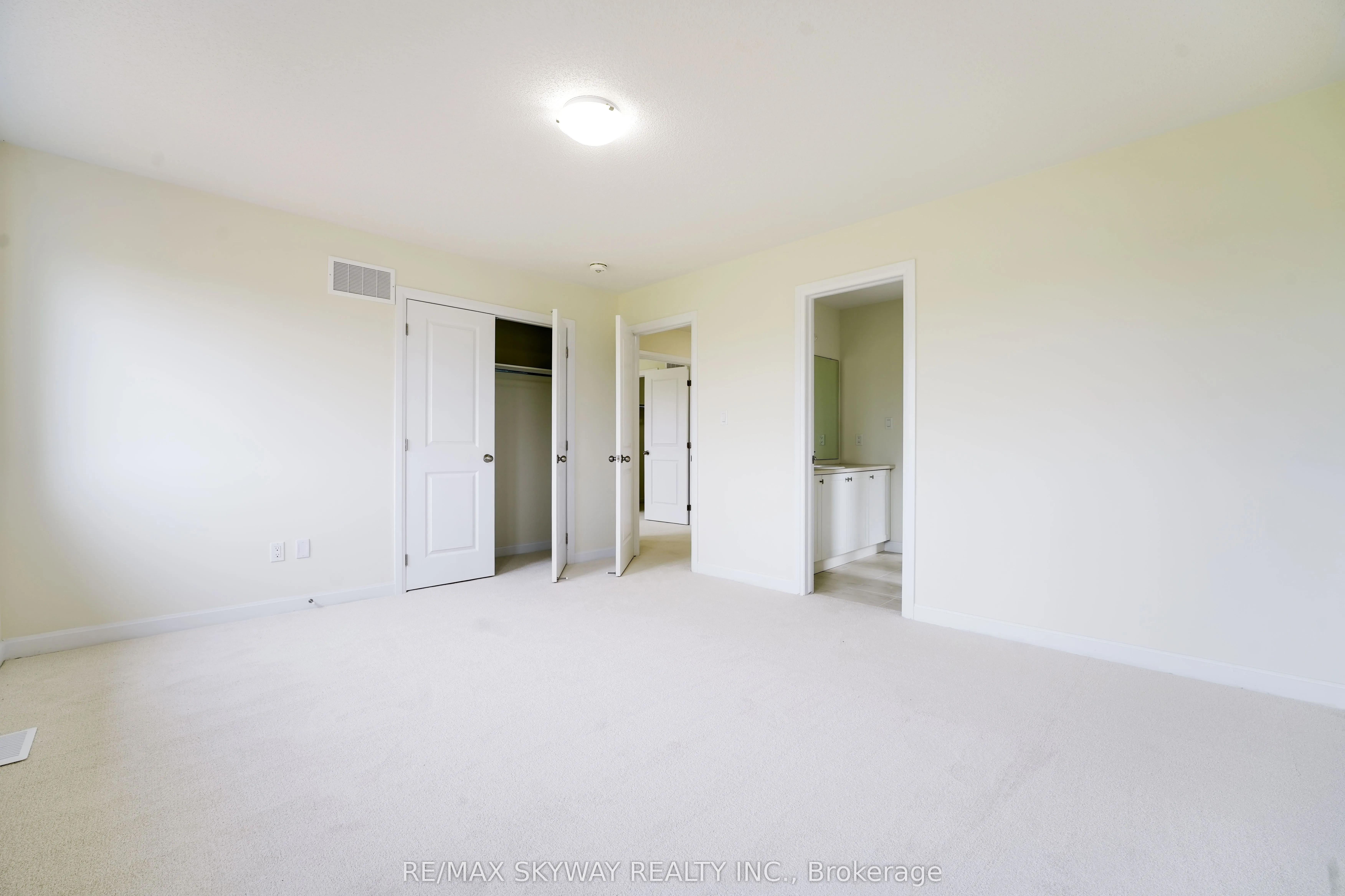 76 Golf Links Drive