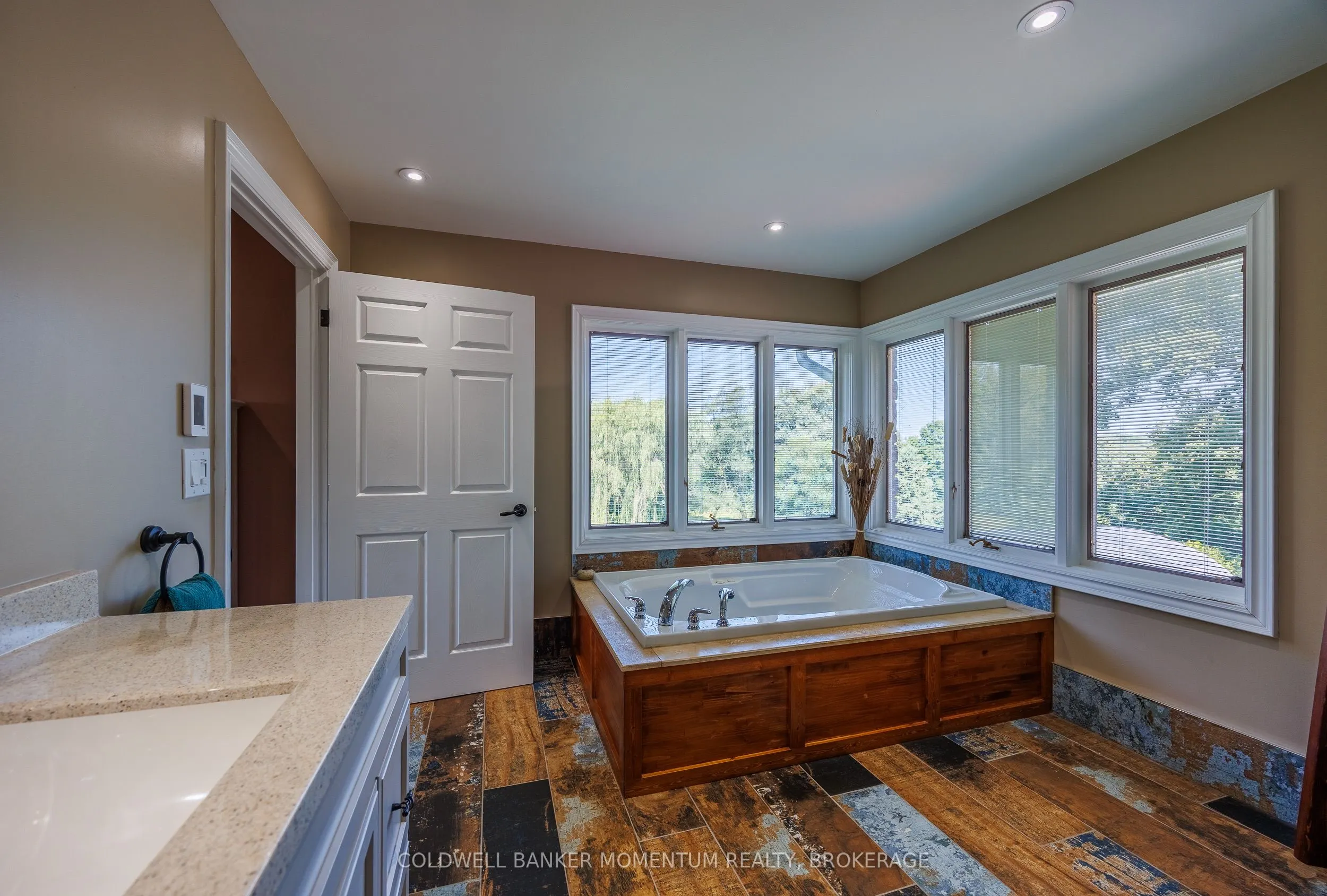 1285 Cockshutt Road, R.R. # 4 Road
