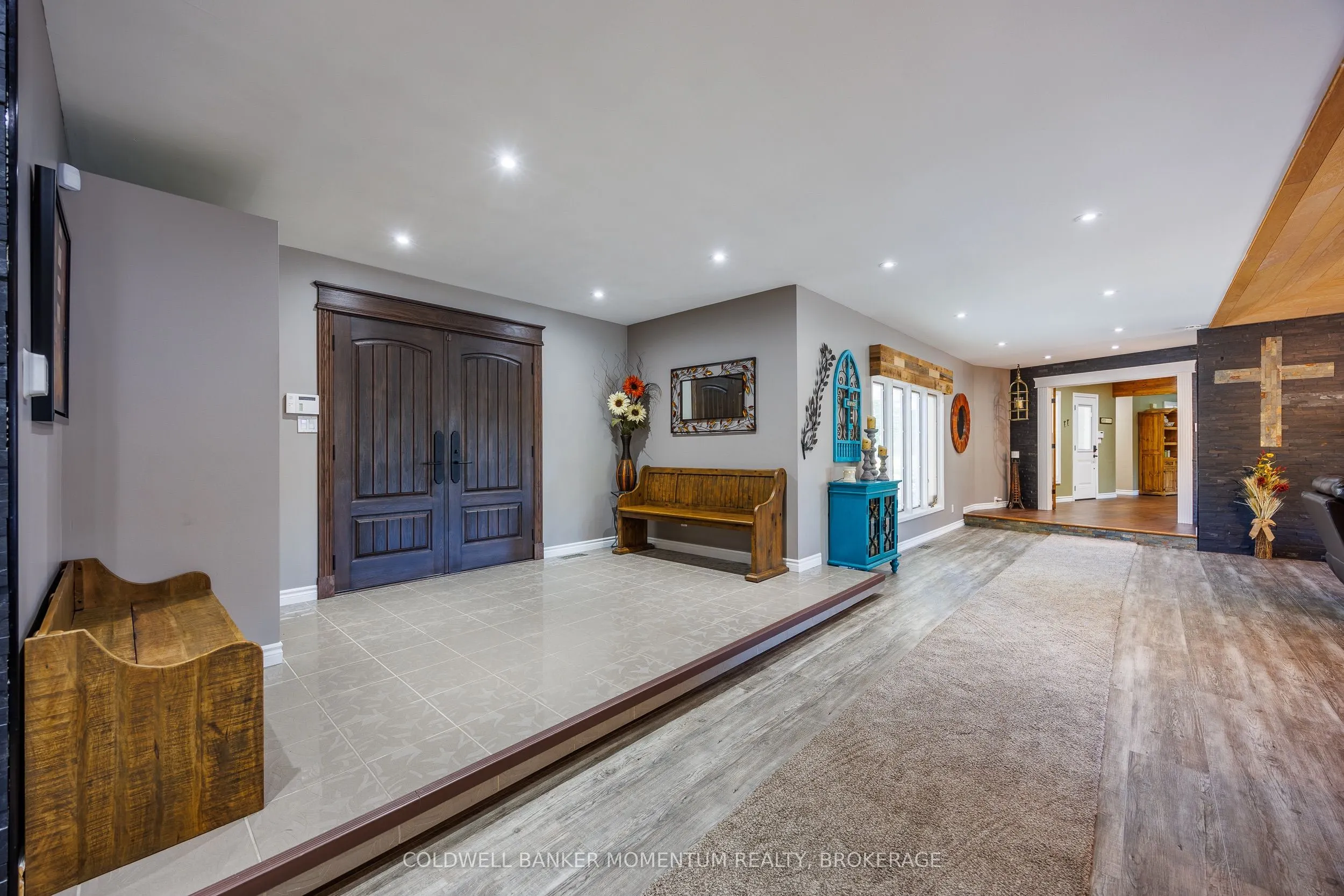 1285 Cockshutt Road, R.R. # 4 Road