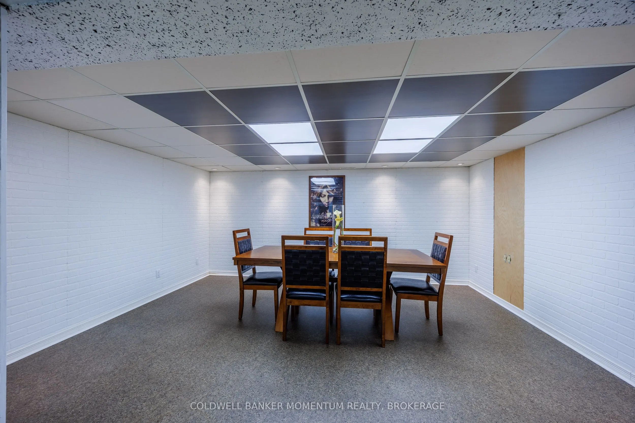 1285 Cockshutt Road, R.R. # 4 Road