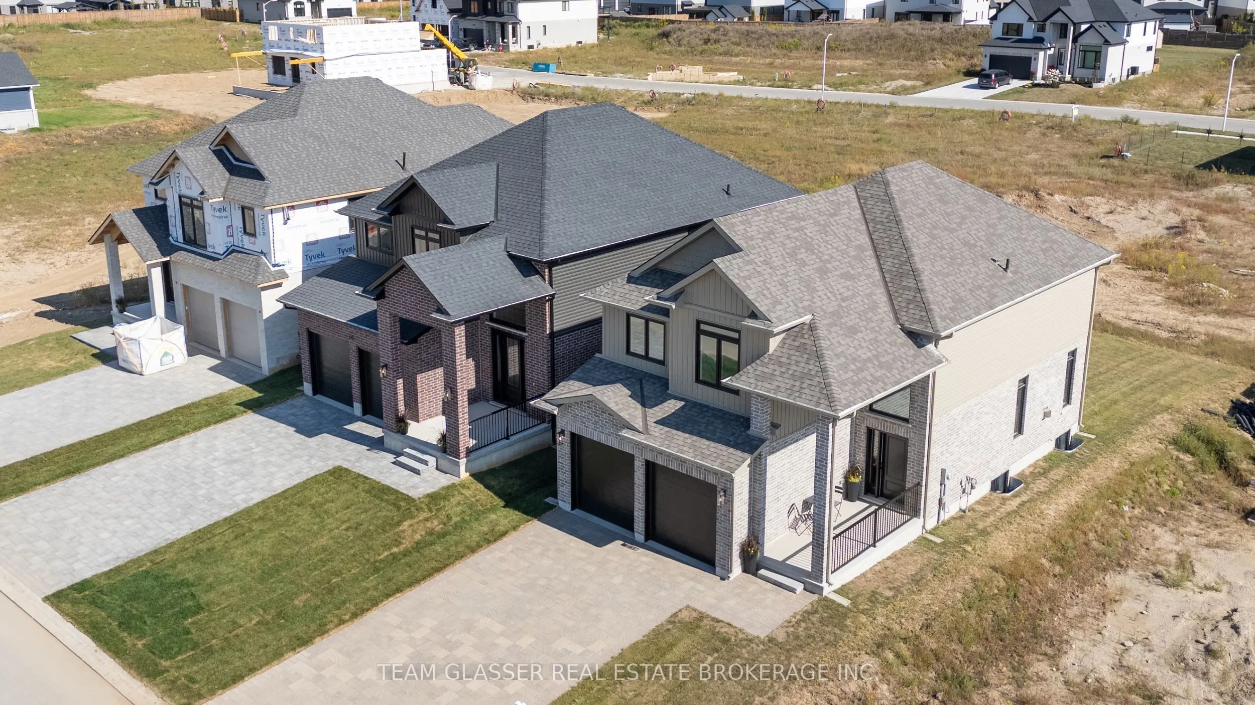 72 ALLISTER Drive