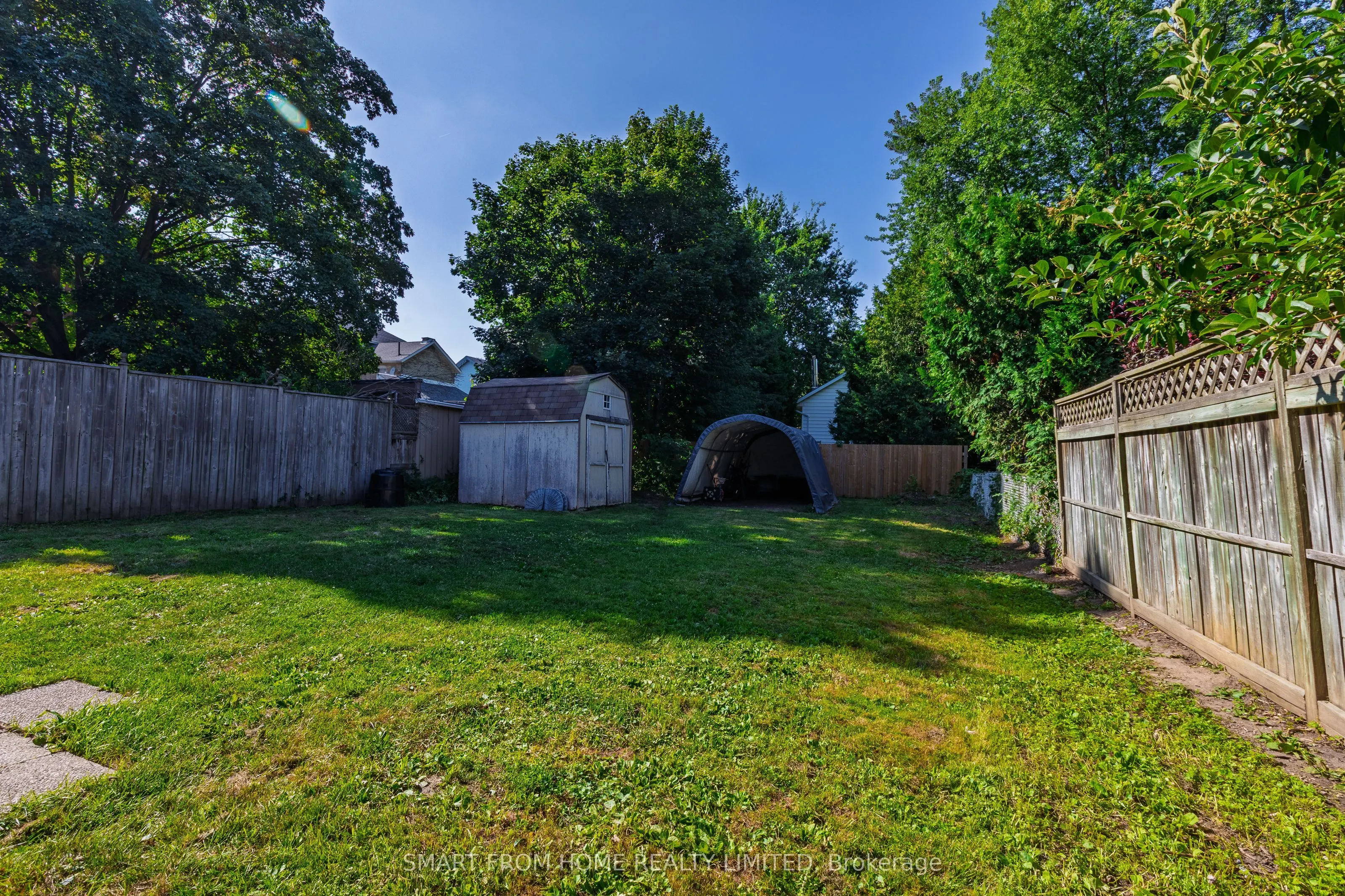 499 Canterbury Street