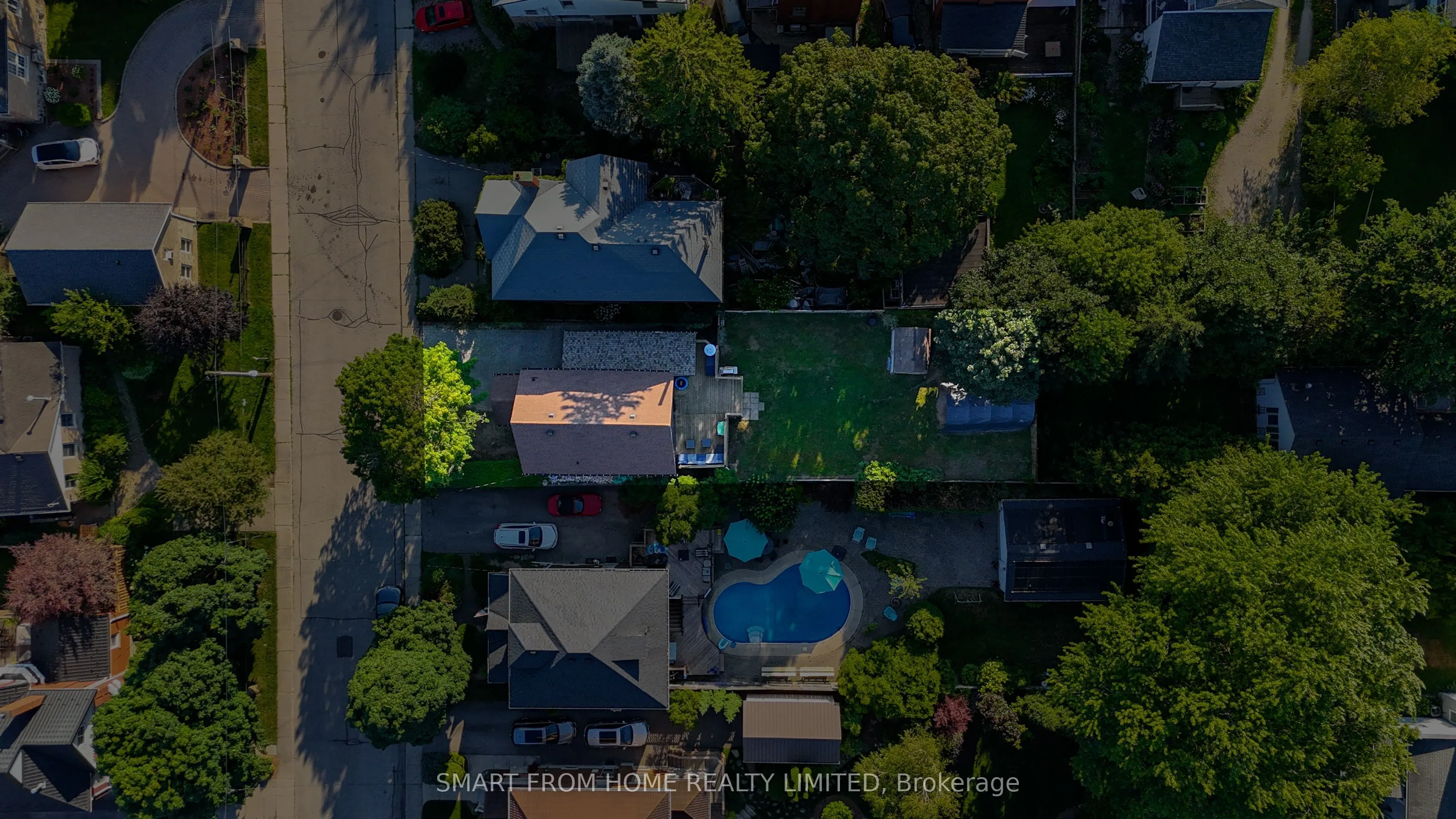 499 Canterbury Street