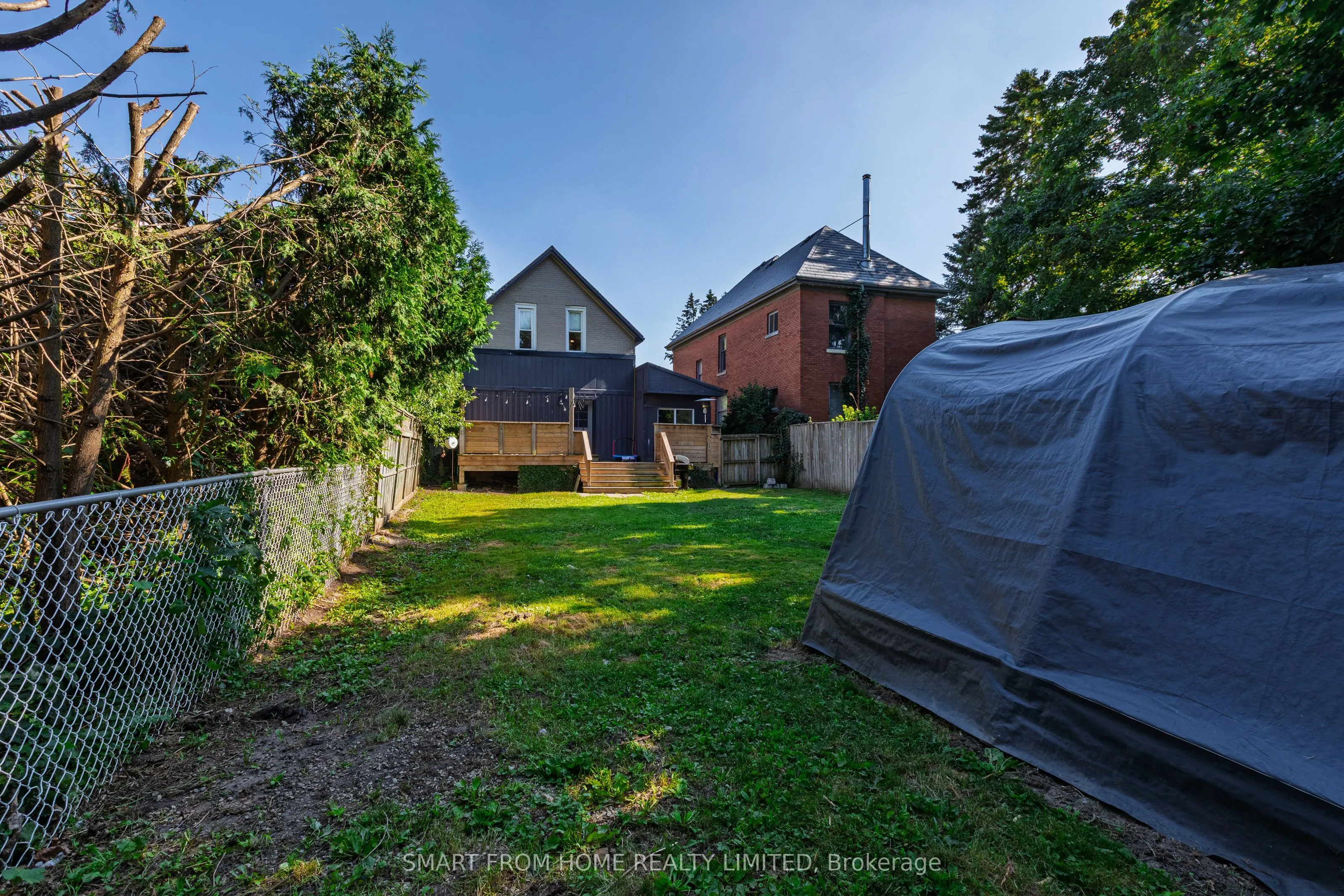 499 Canterbury Street