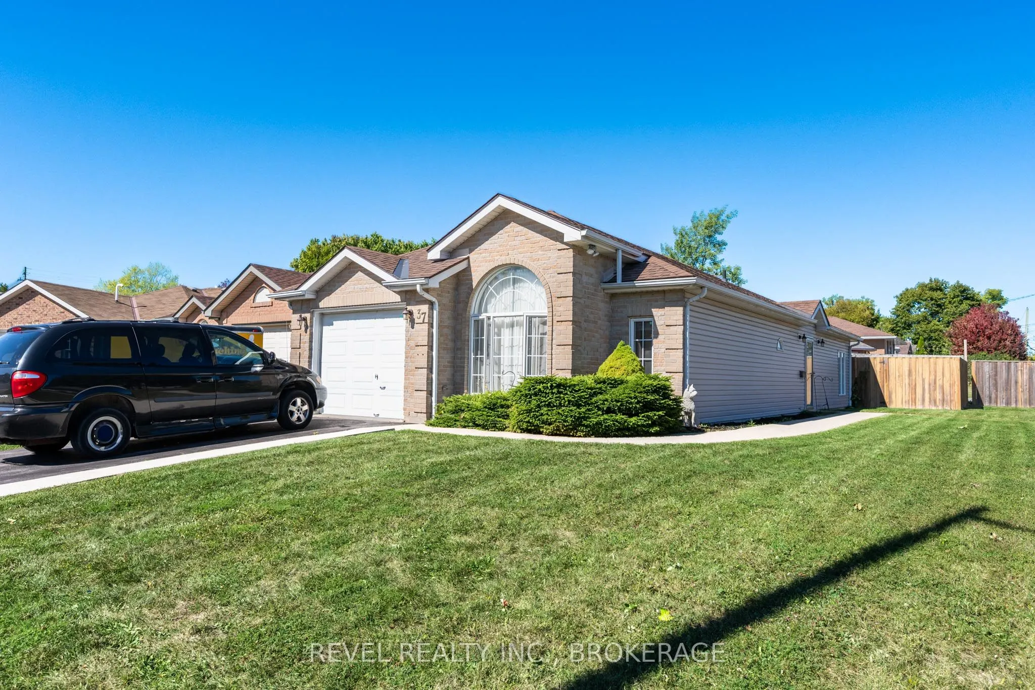37 Wilfred Crescent