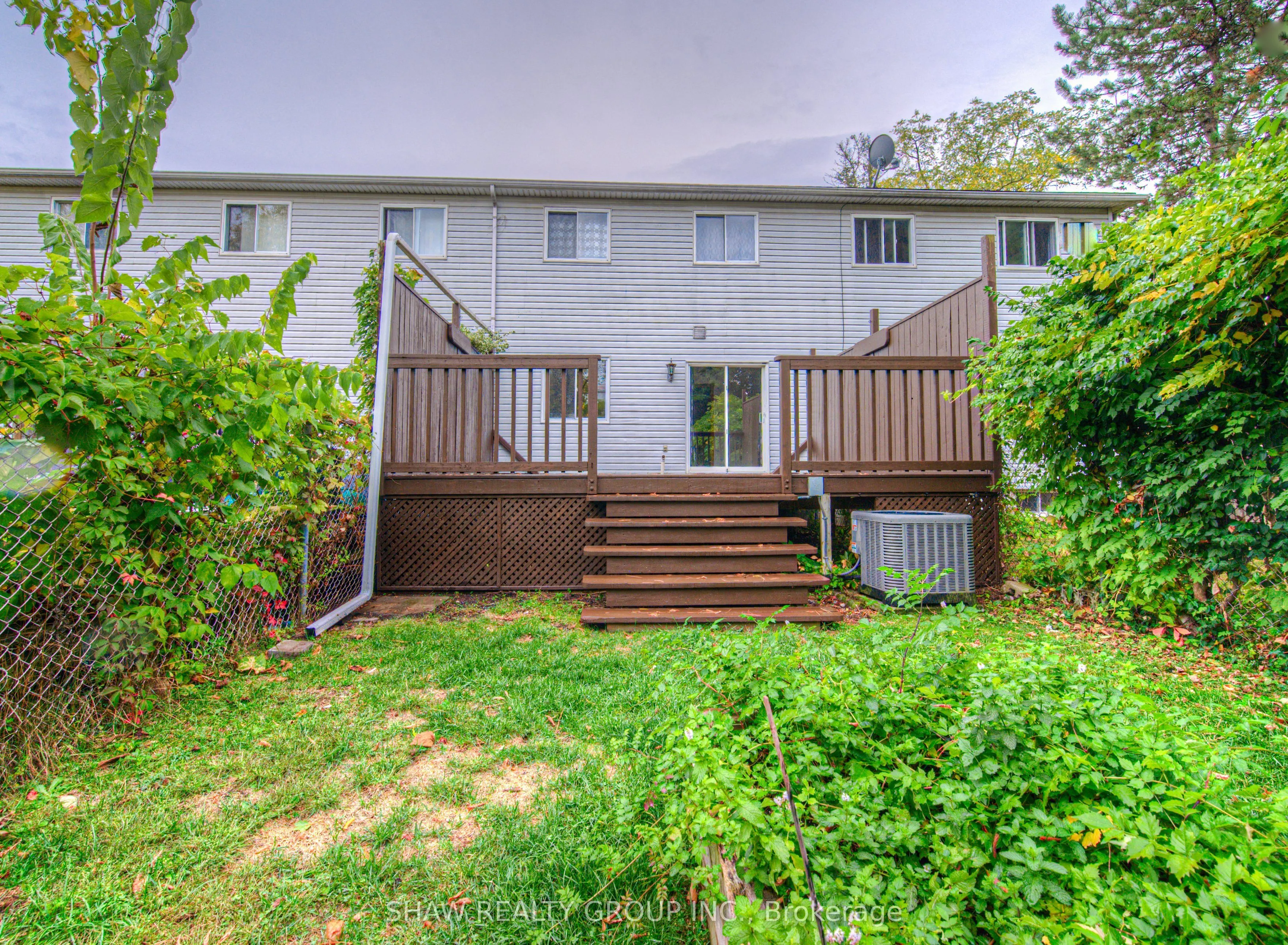270 Dolph Street N