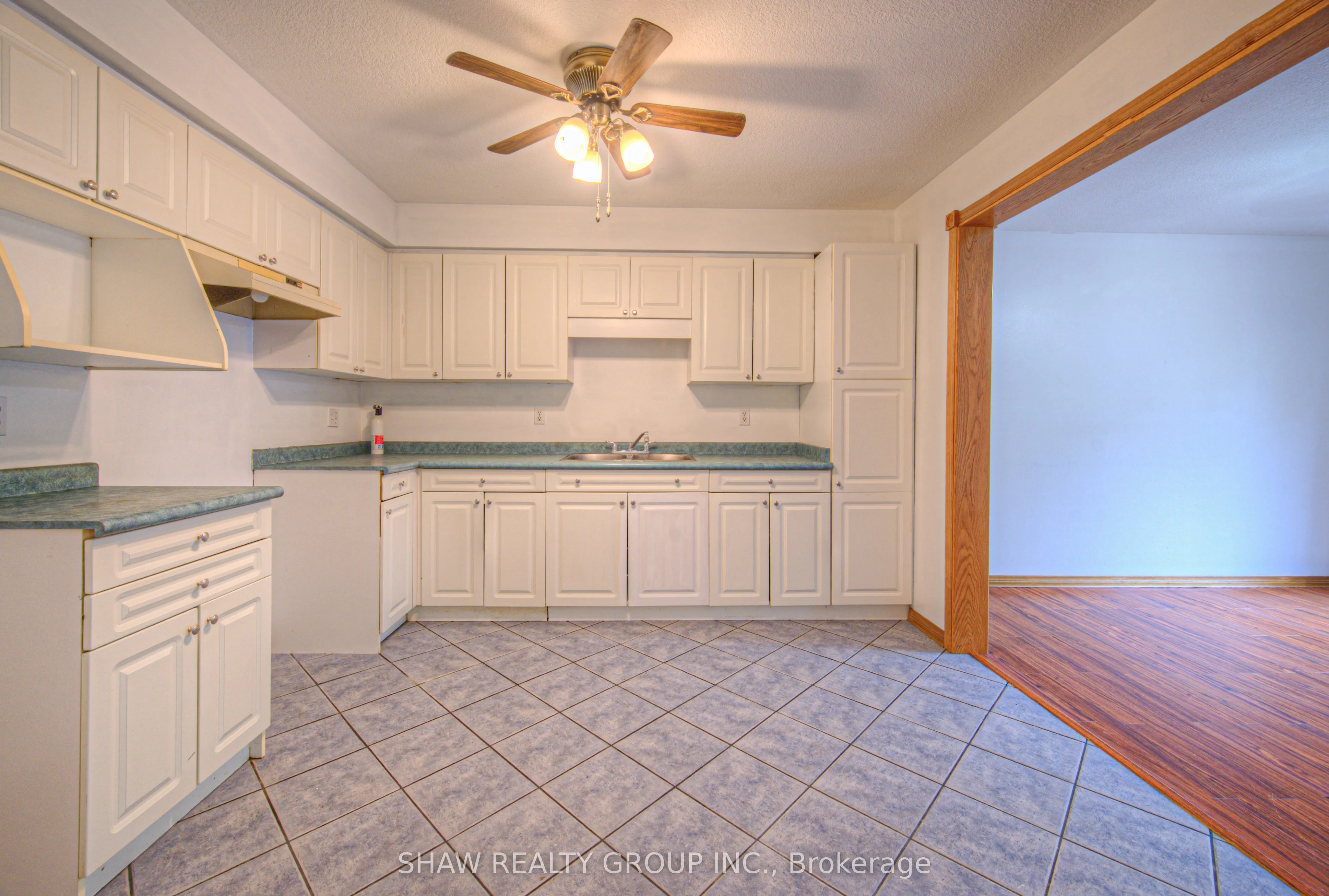 270 Dolph Street N