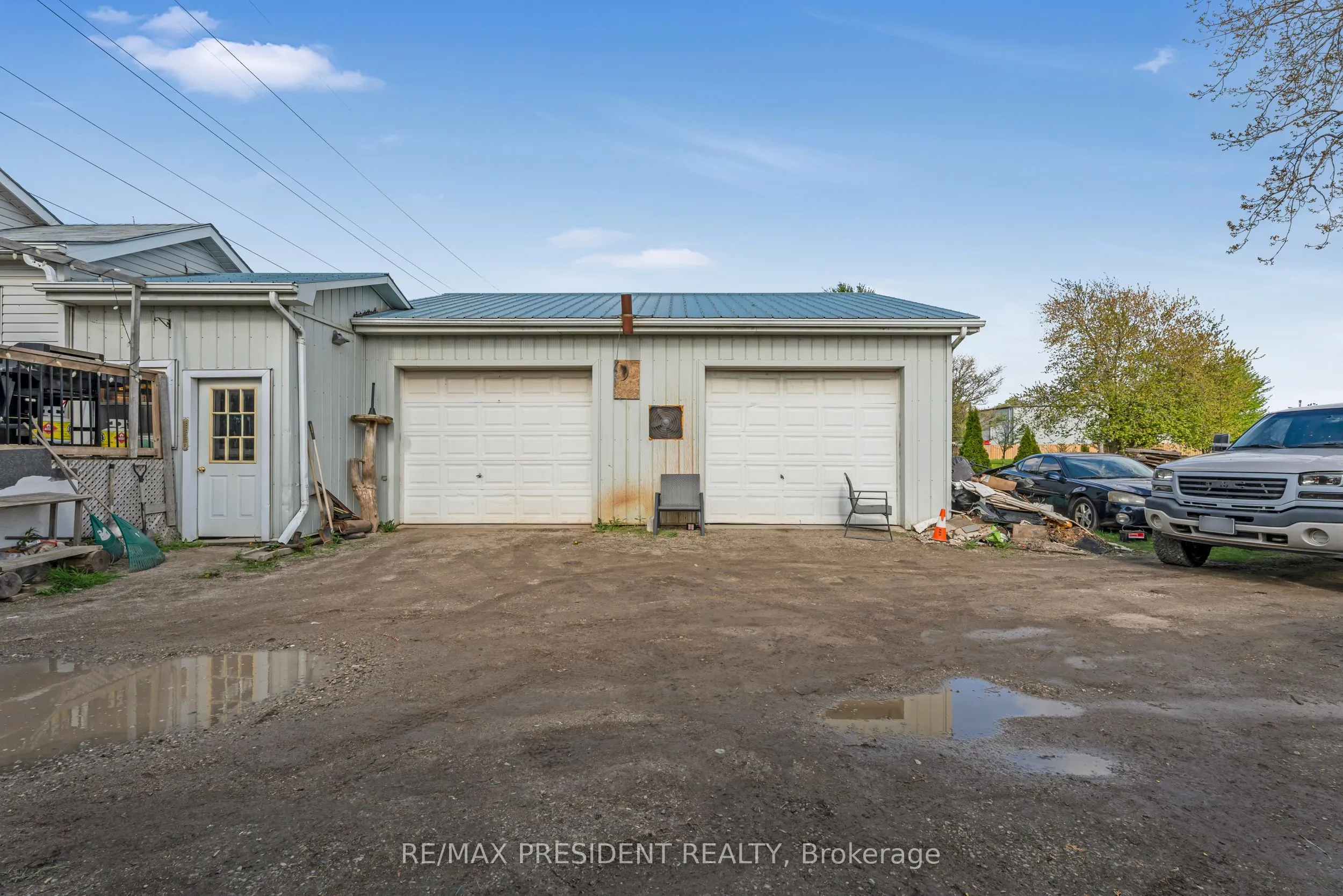 1224 Parkinson Road