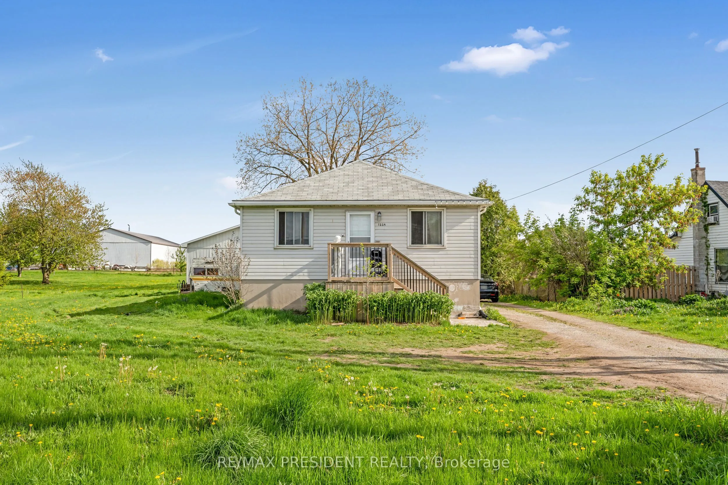 1224 Parkinson Road
