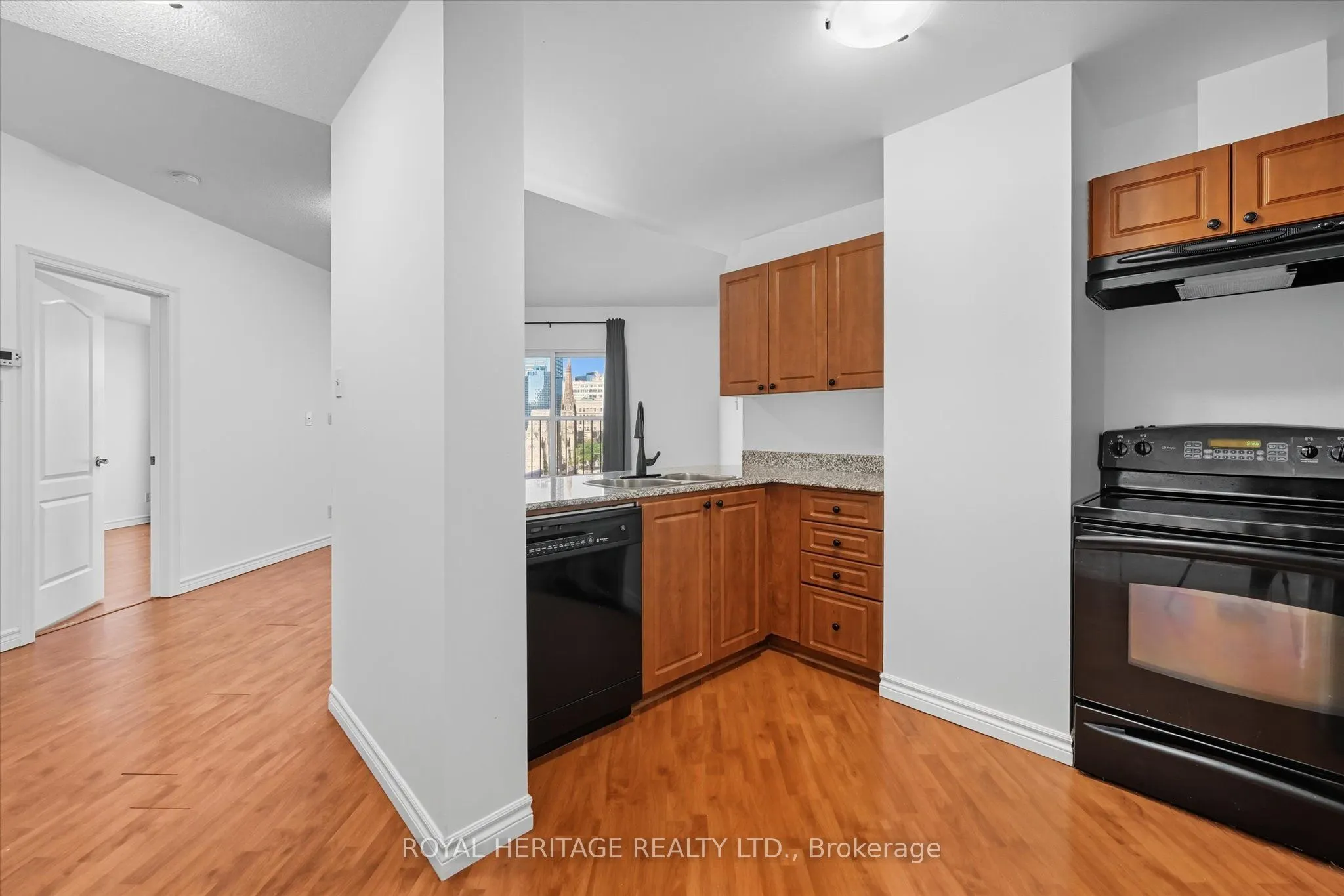 135 James Street S, #615