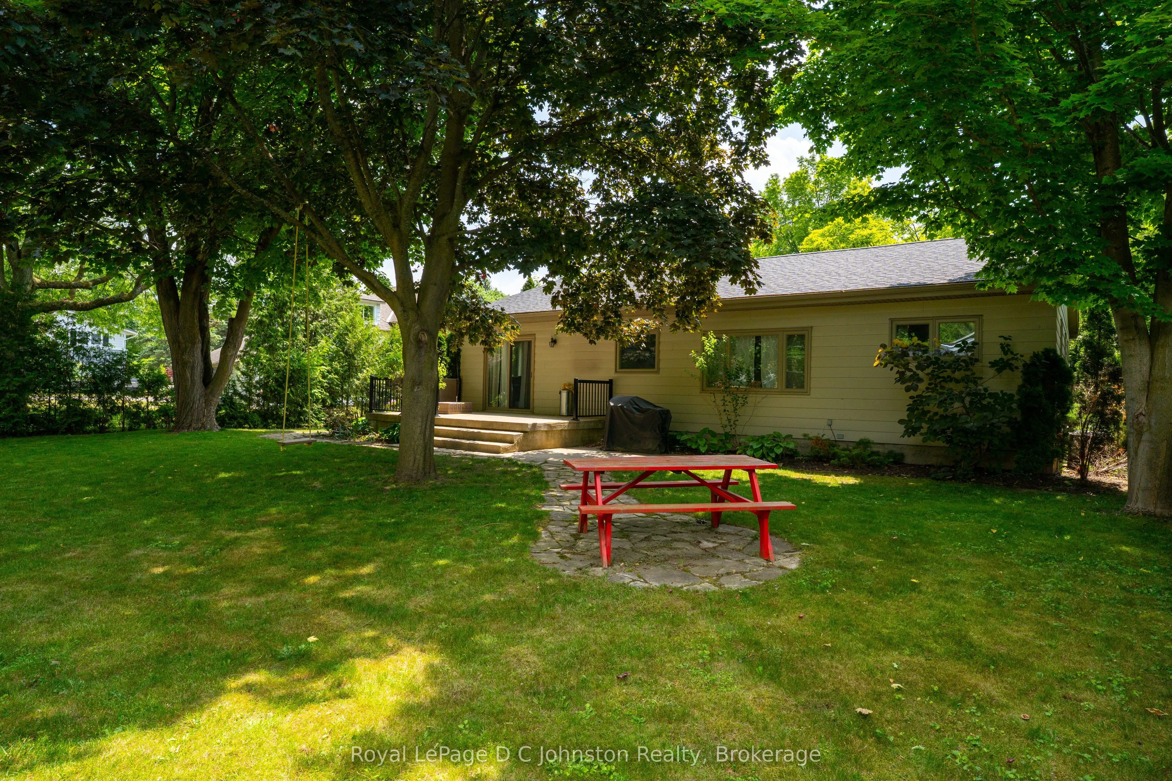 623 Louis Street