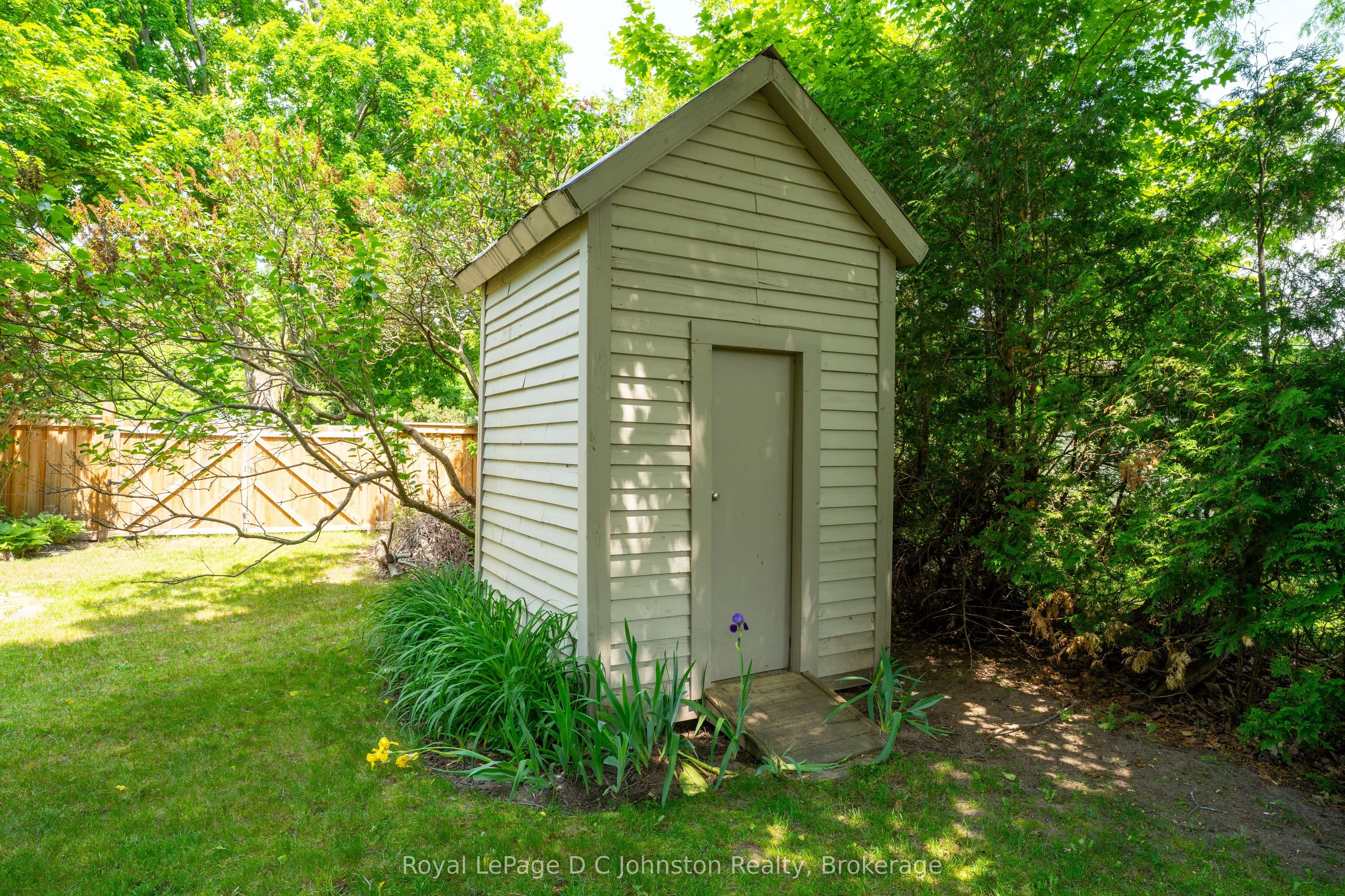 623 Louis Street