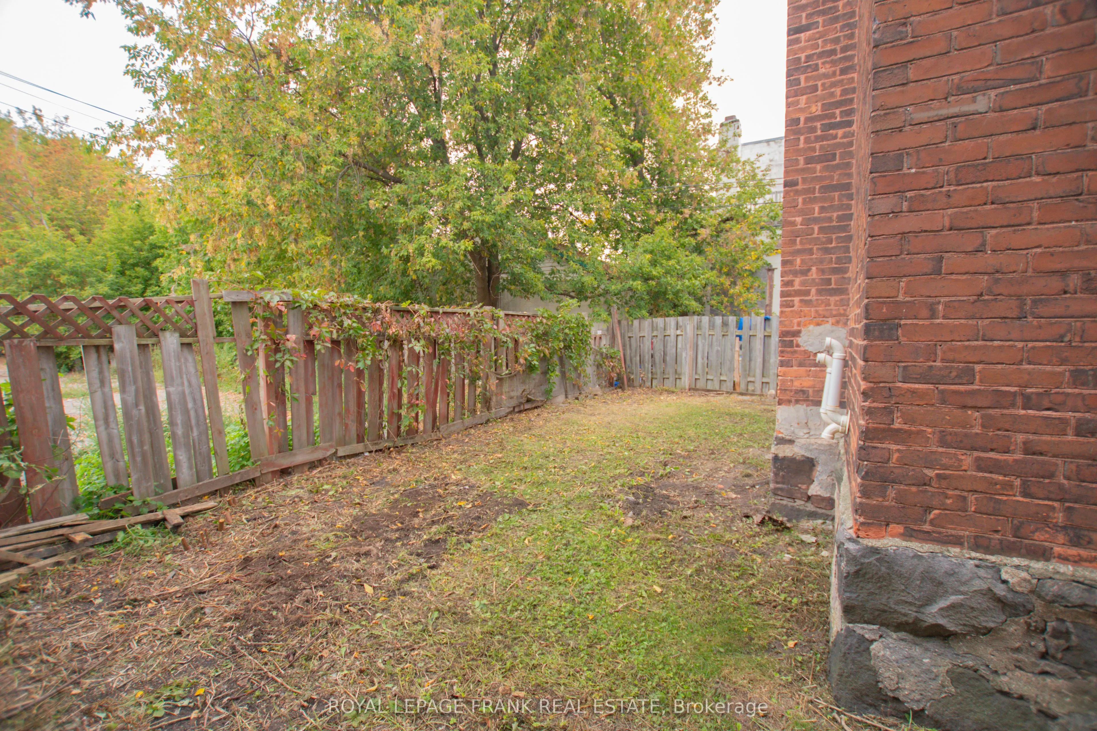340 Regina Street