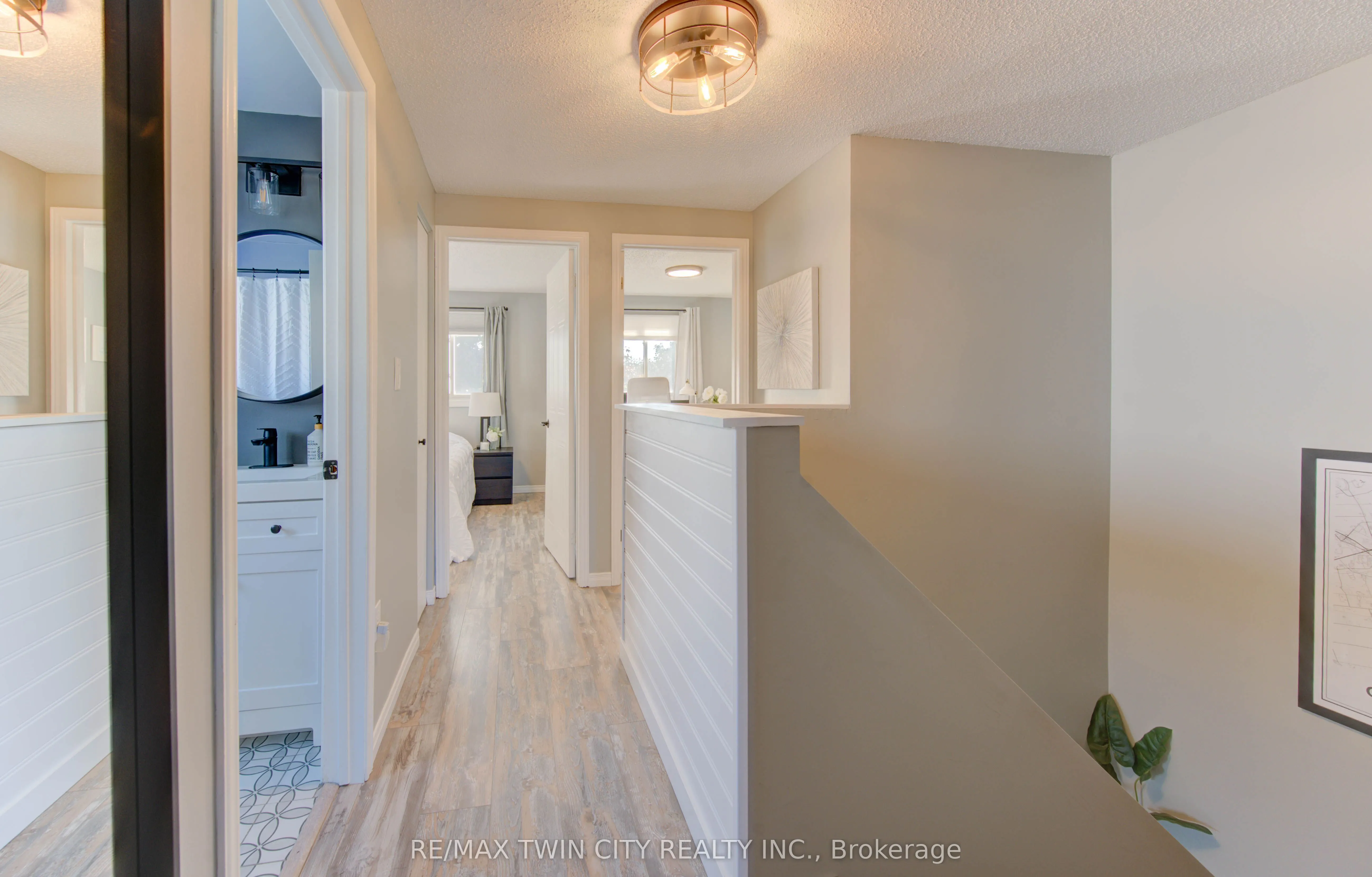 563 Mortimer Drive