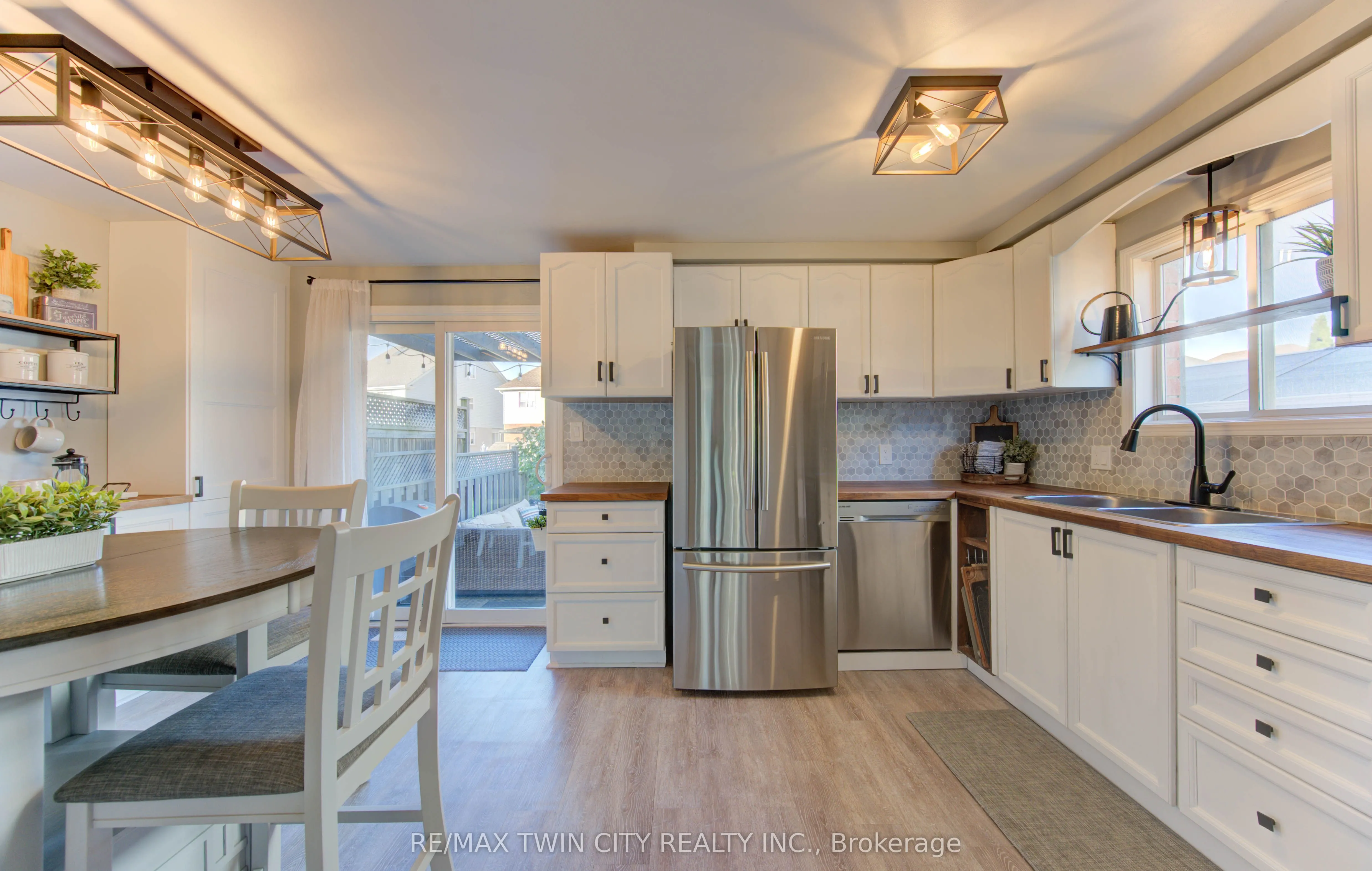 563 Mortimer Drive