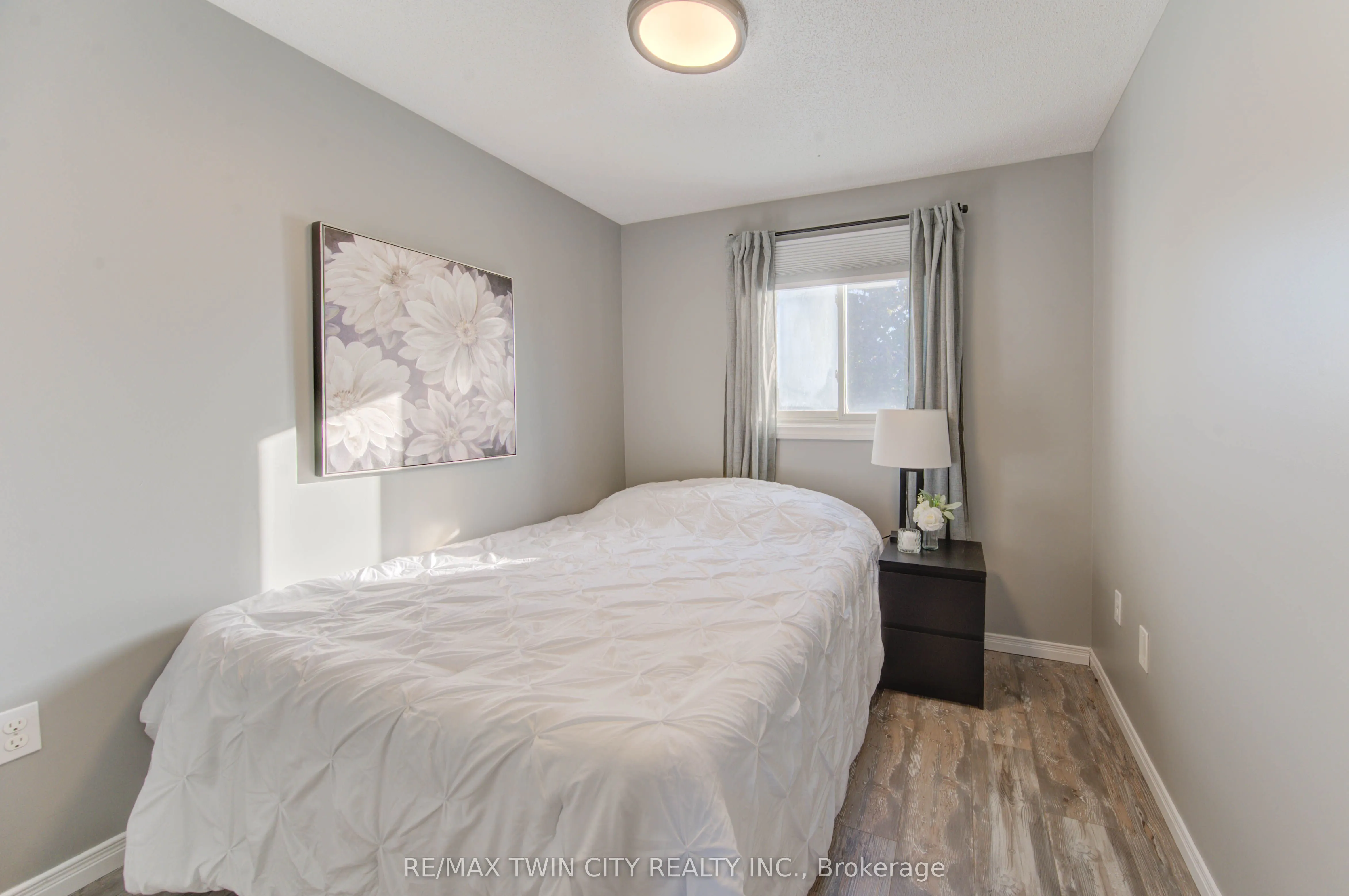 563 Mortimer Drive