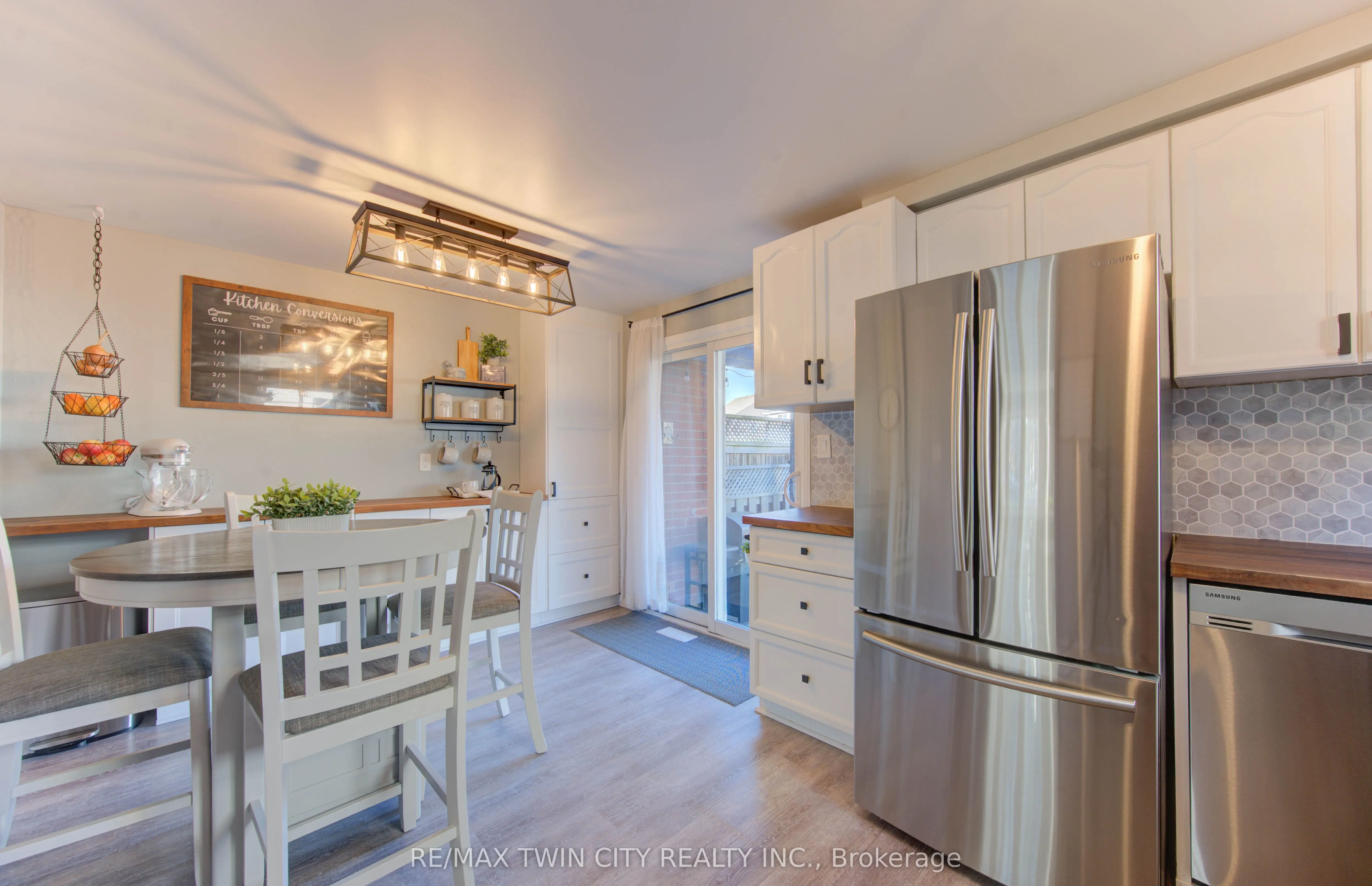 563 Mortimer Drive