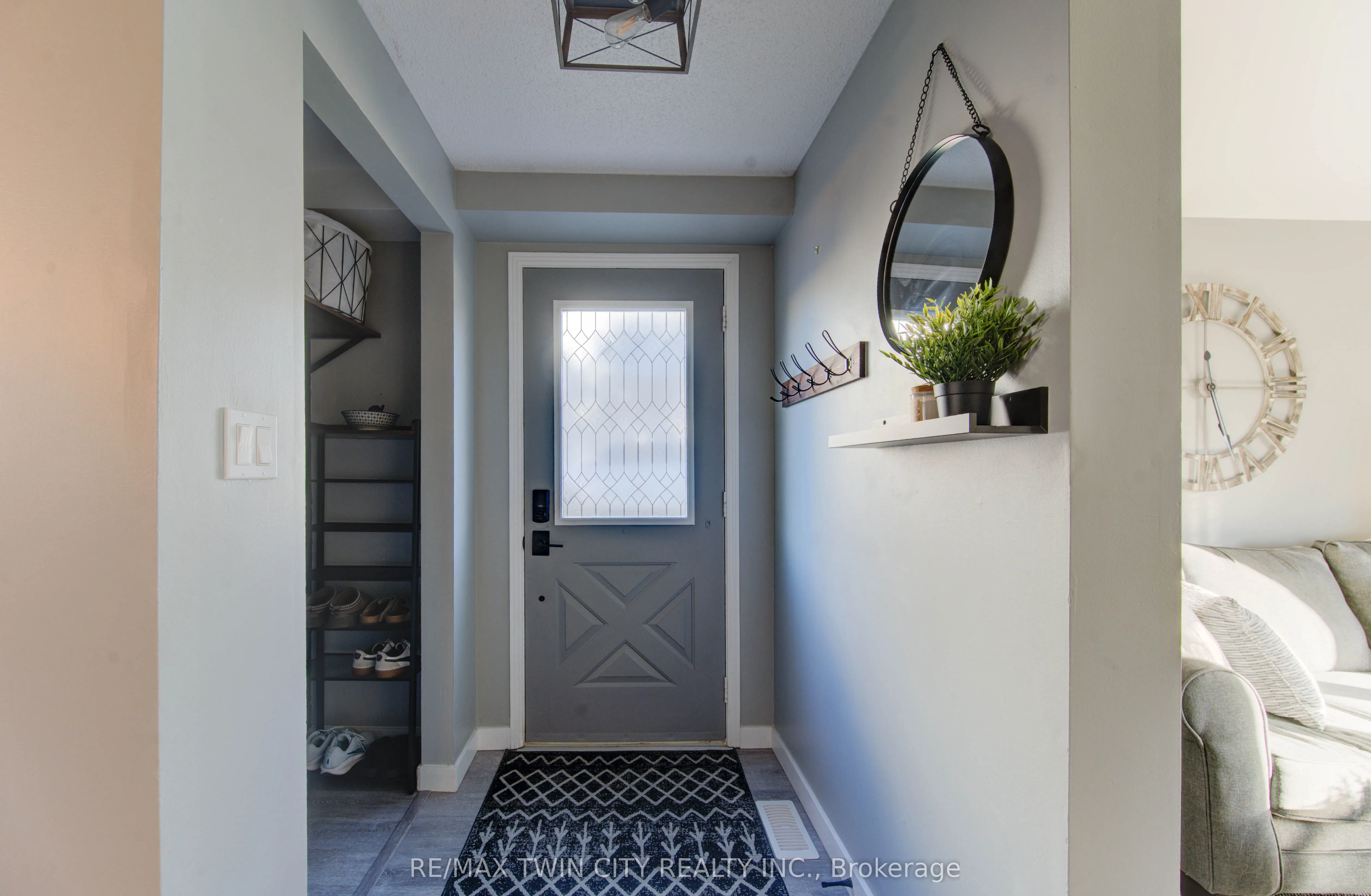 563 Mortimer Drive