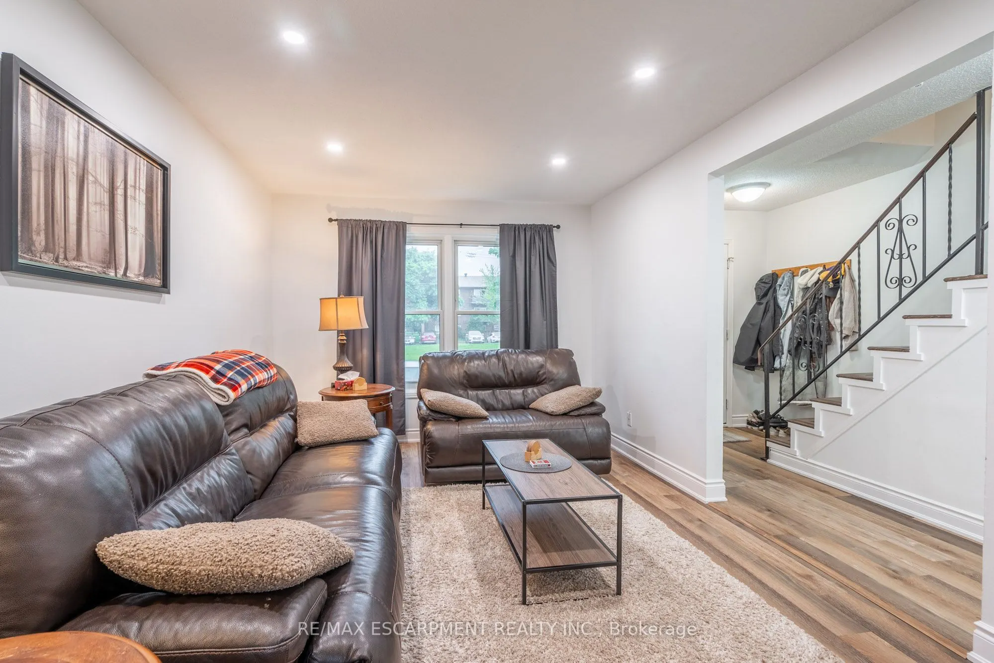 596 Grey Street, #8
