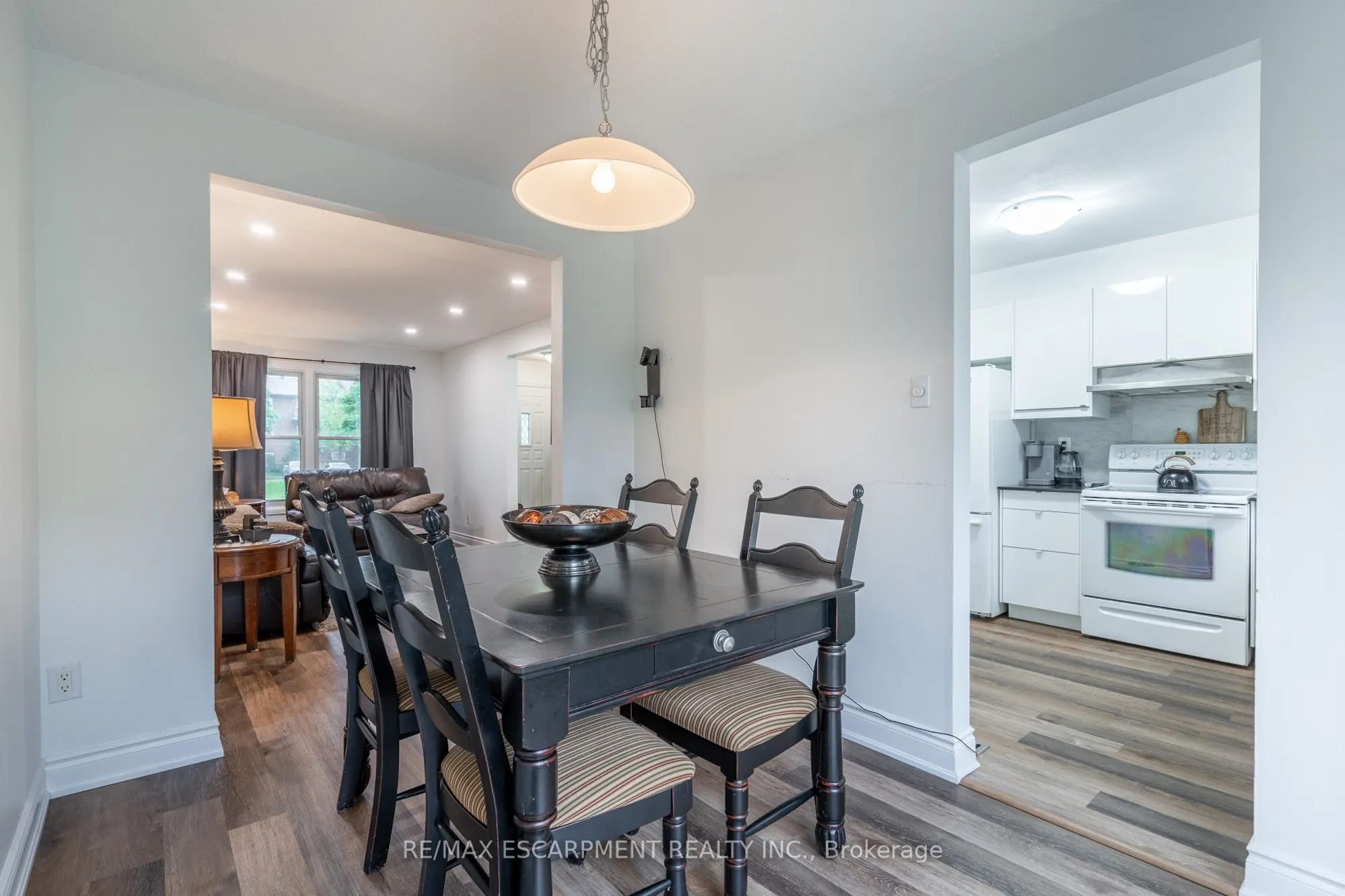 596 Grey Street, #8