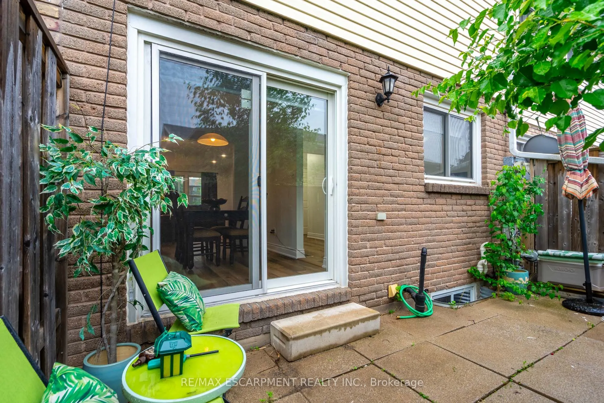 596 Grey Street, #8