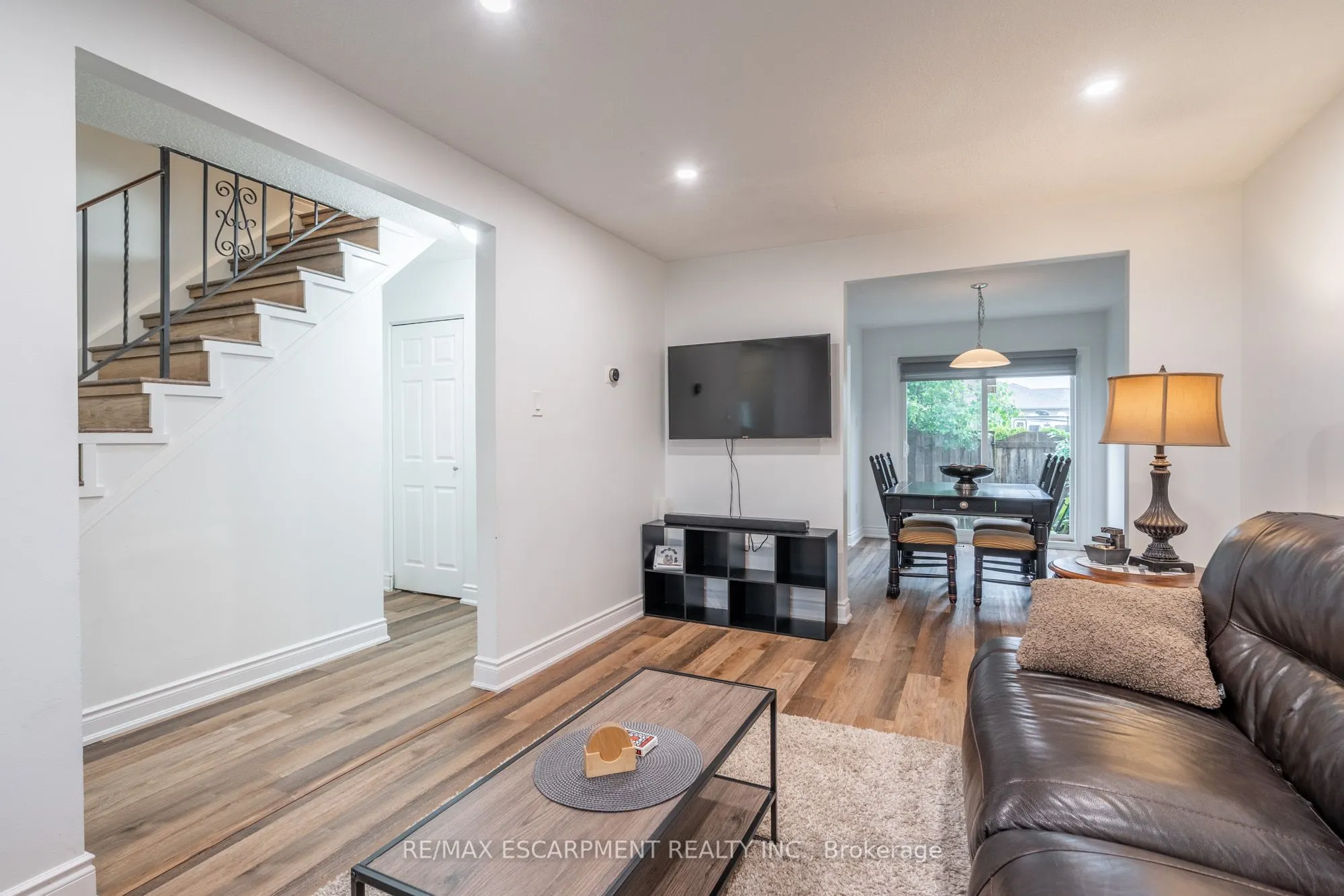 596 Grey Street, #8