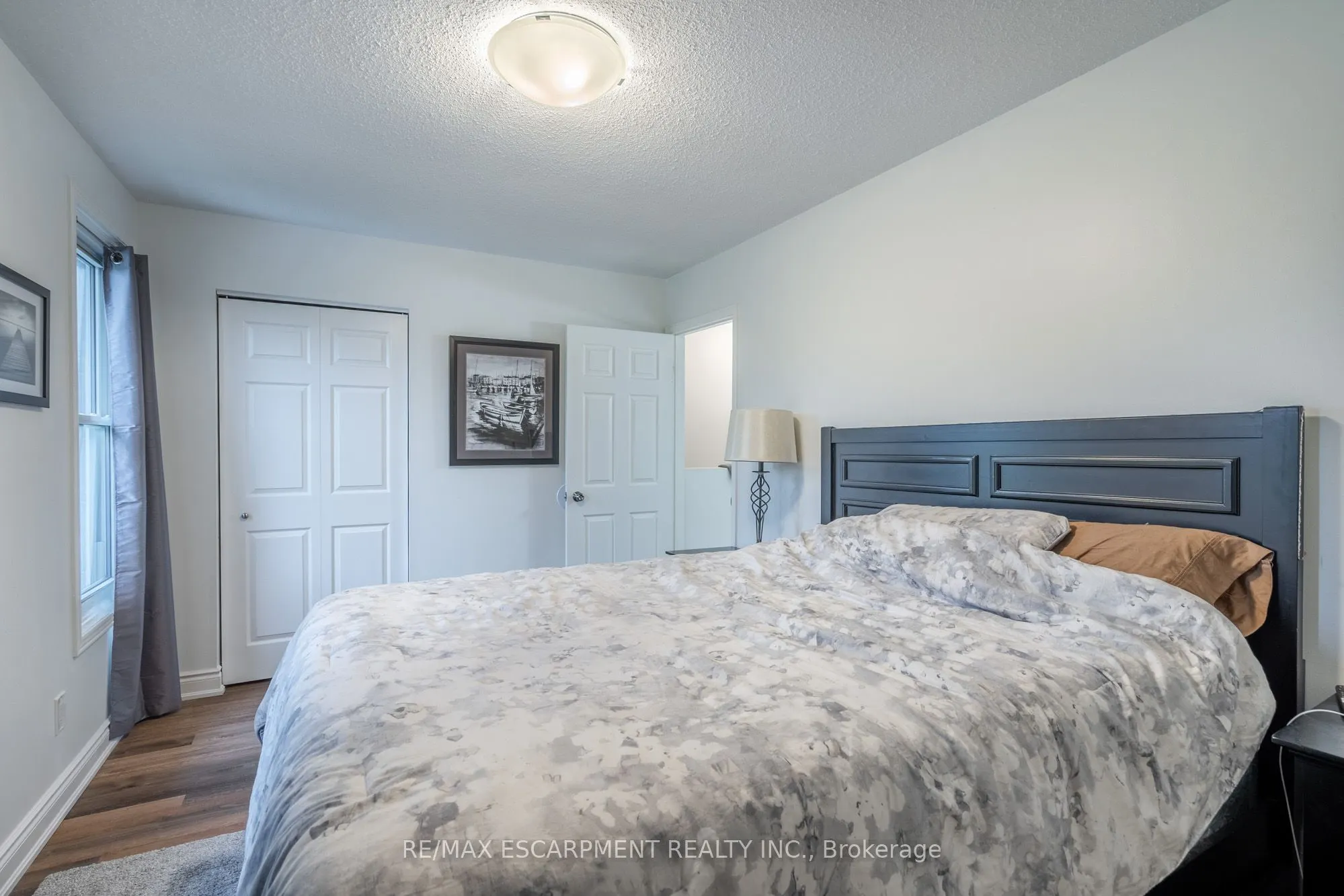 596 Grey Street, #8