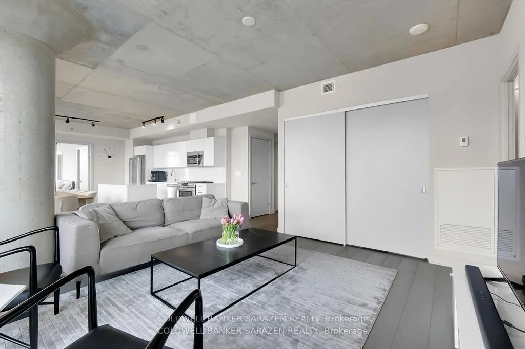 203 Catherine Street, #1407