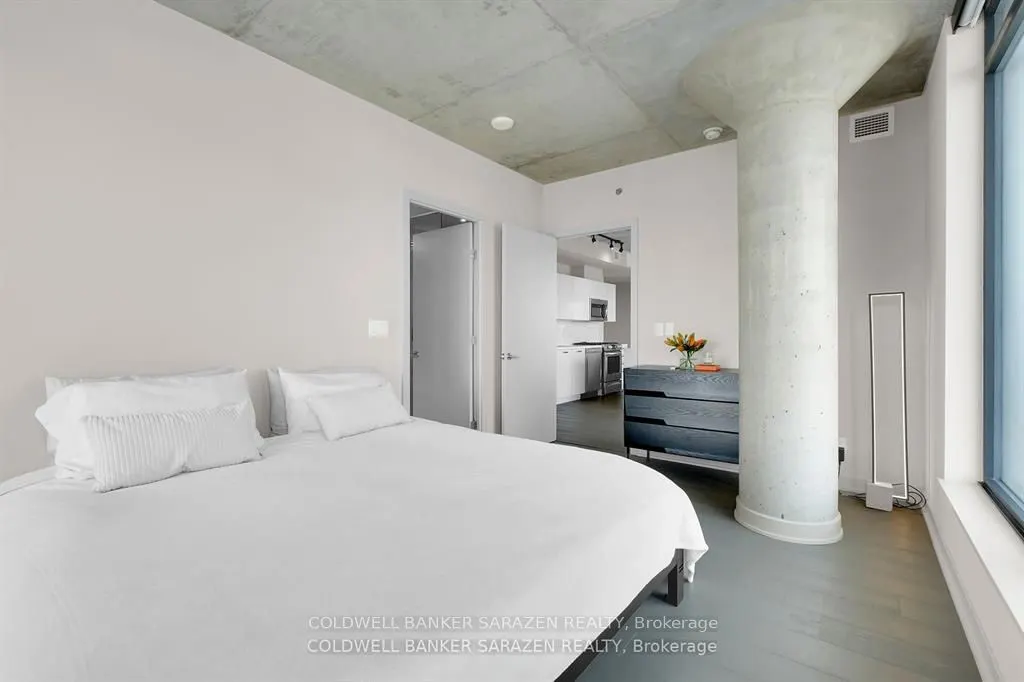 203 Catherine Street, #1407