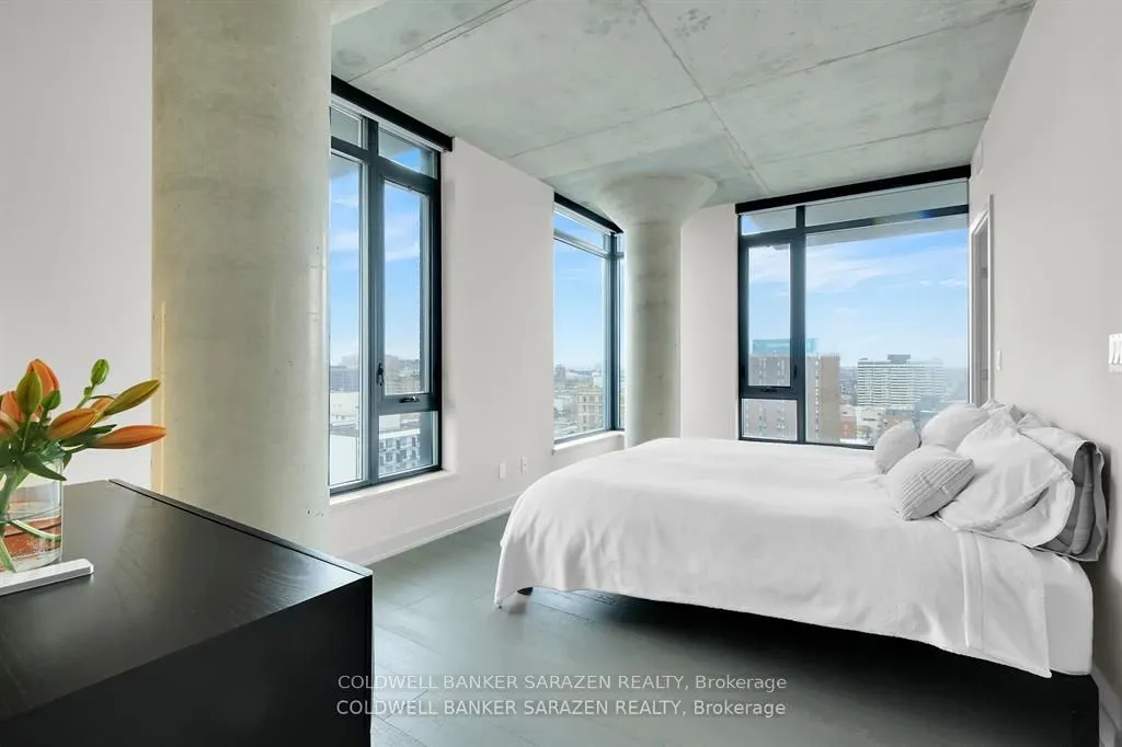 203 Catherine Street, #1407