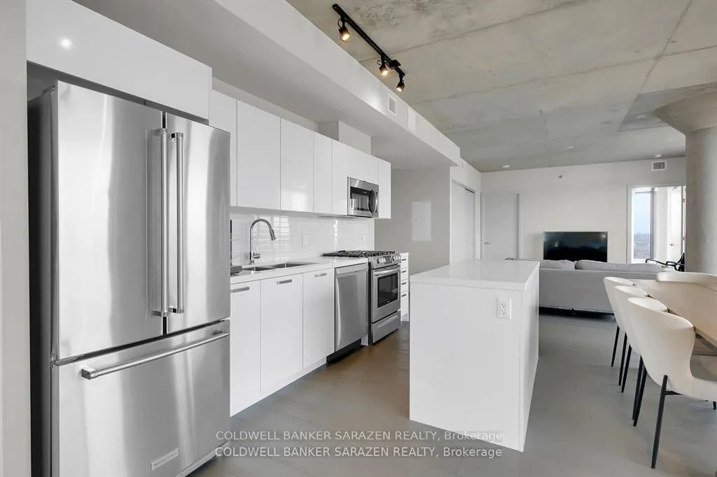 203 Catherine Street, #1407