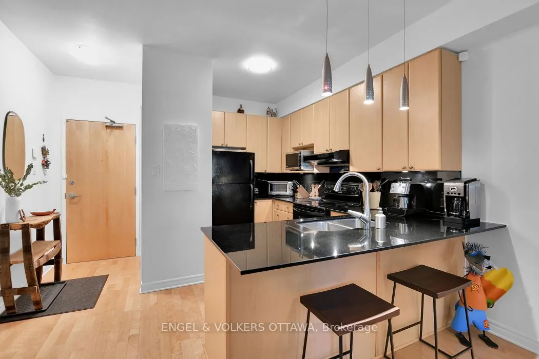 205 Bolton Street, #115