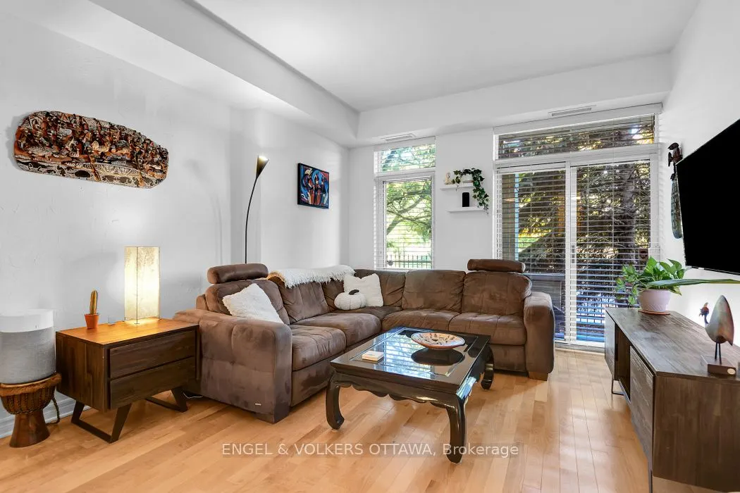205 Bolton Street, #115