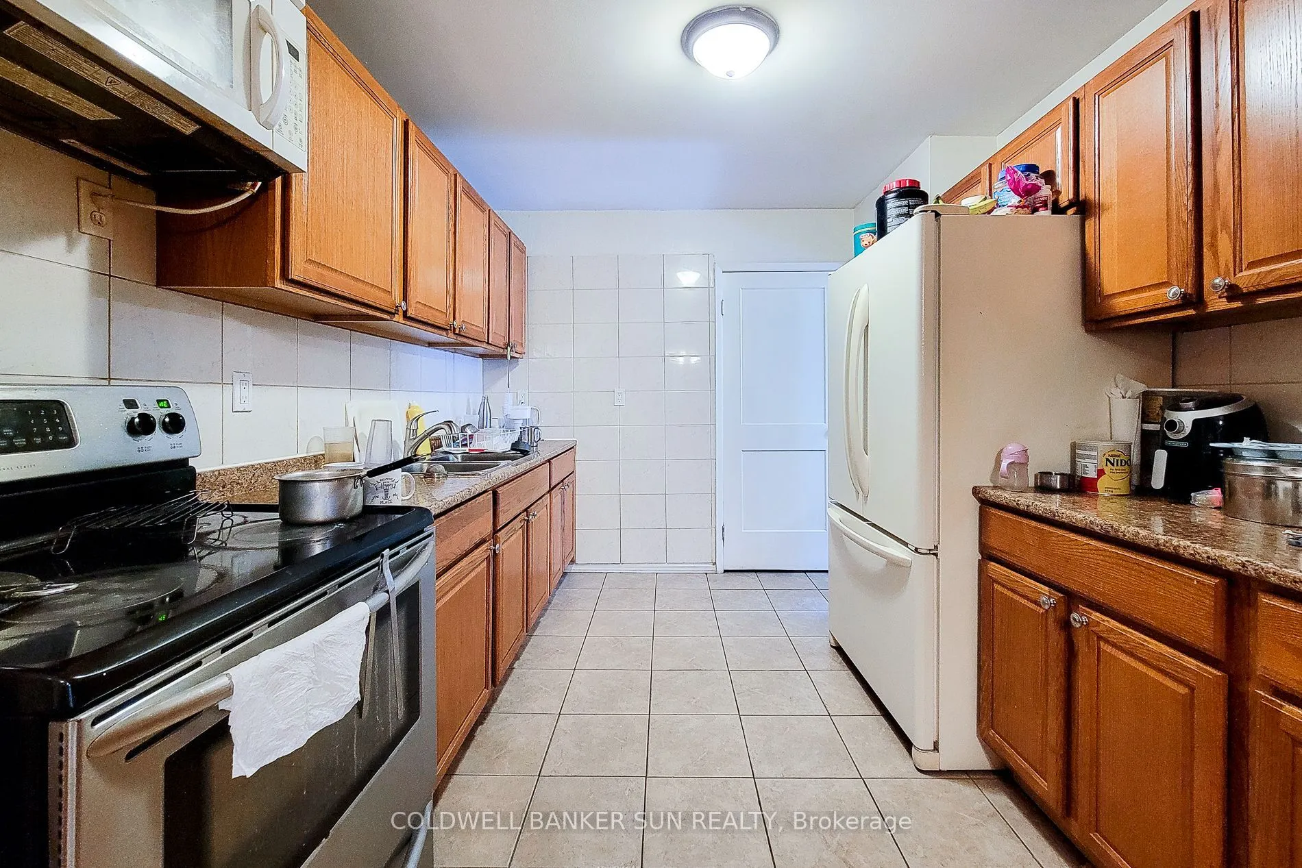 566 Greenhill Avenue