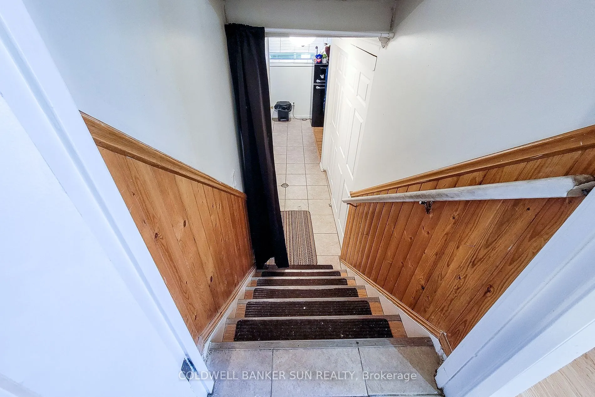 566 Greenhill Avenue