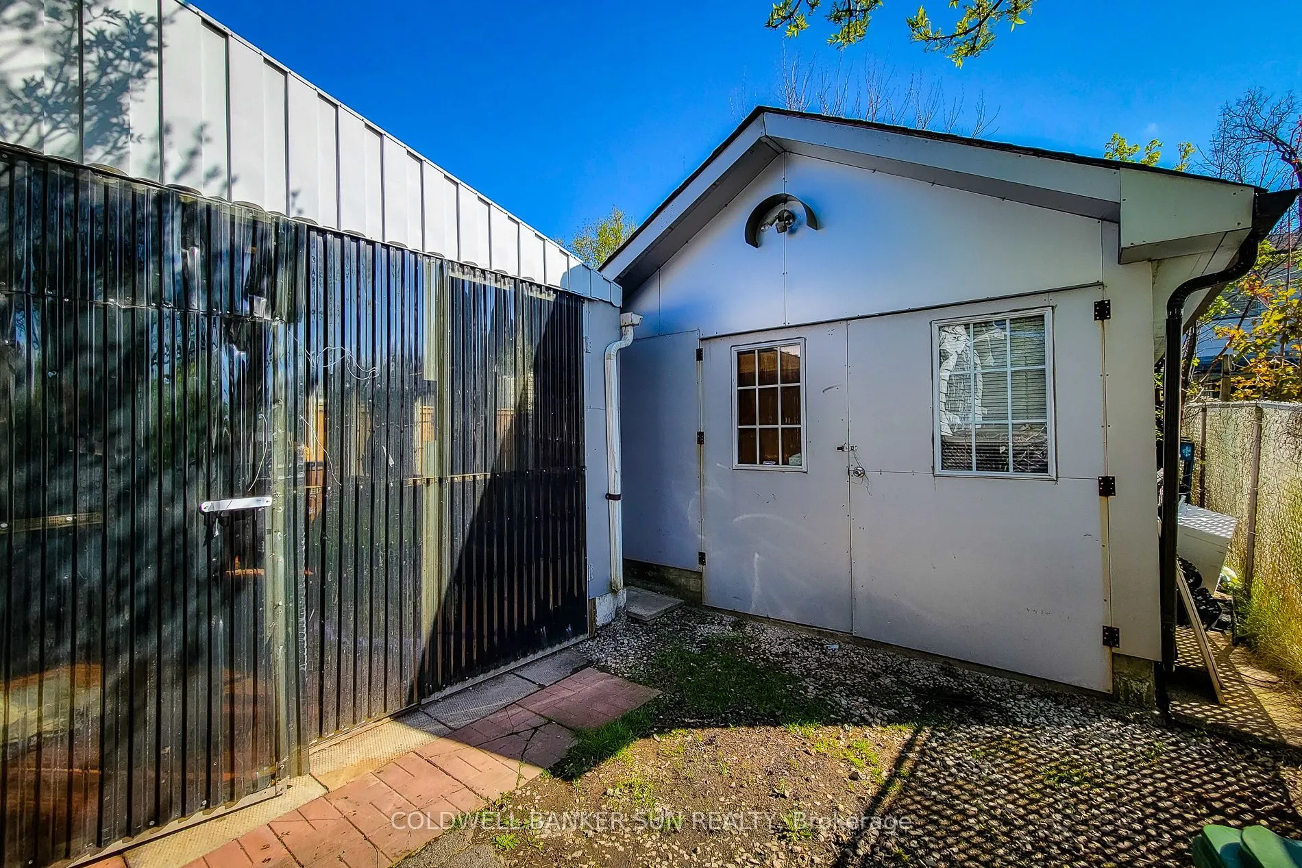 566 Greenhill Avenue