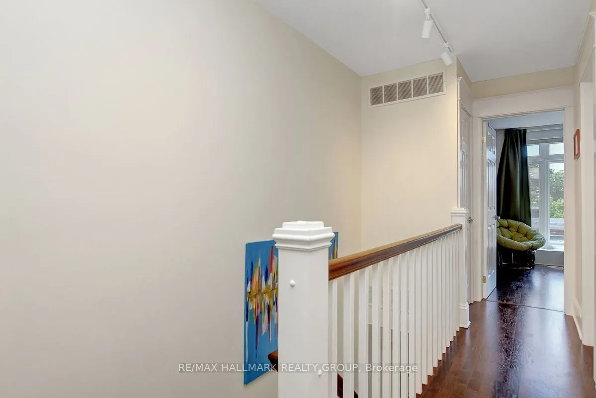 29 Springfield Road, #B