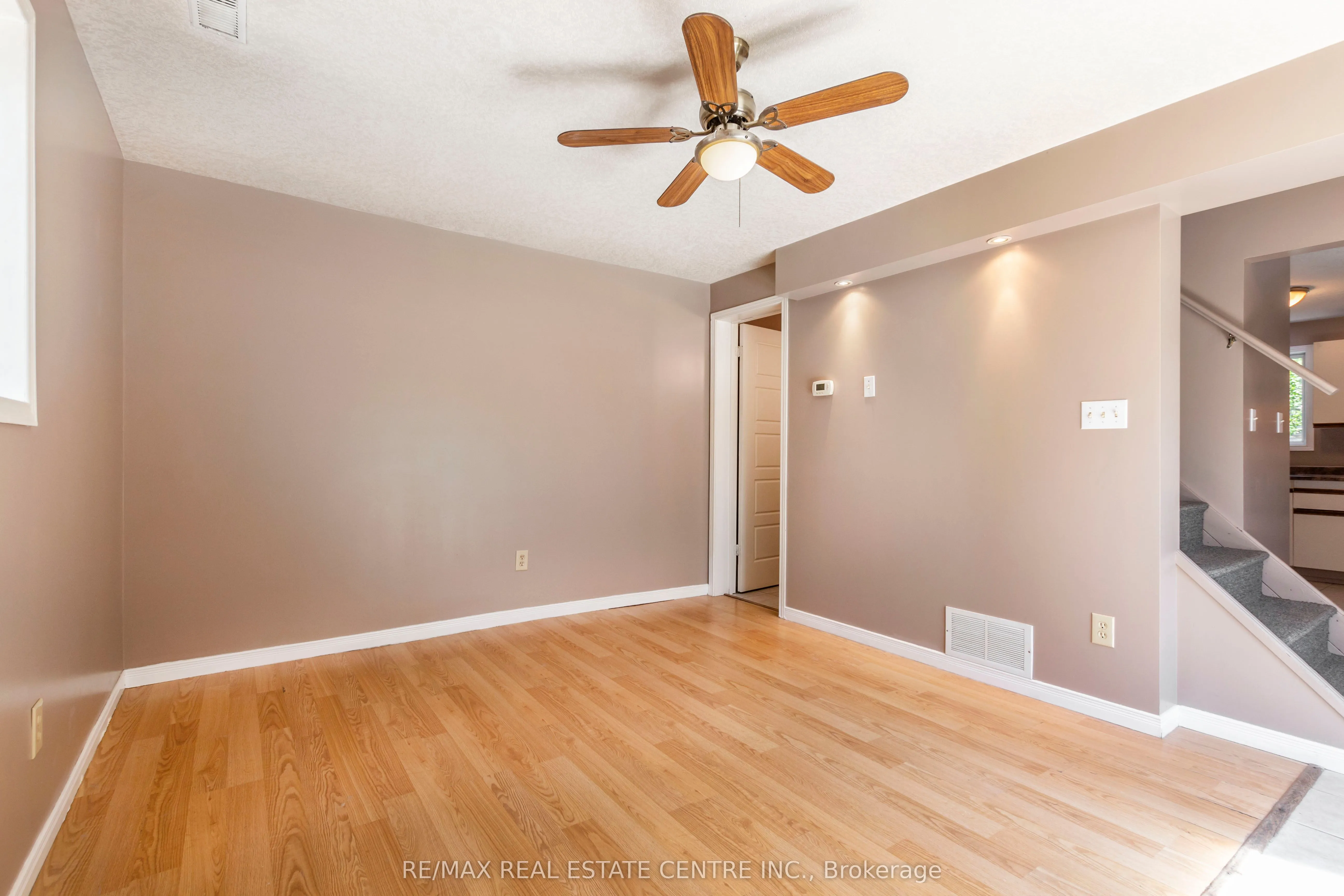 104 Oakwood Avenue