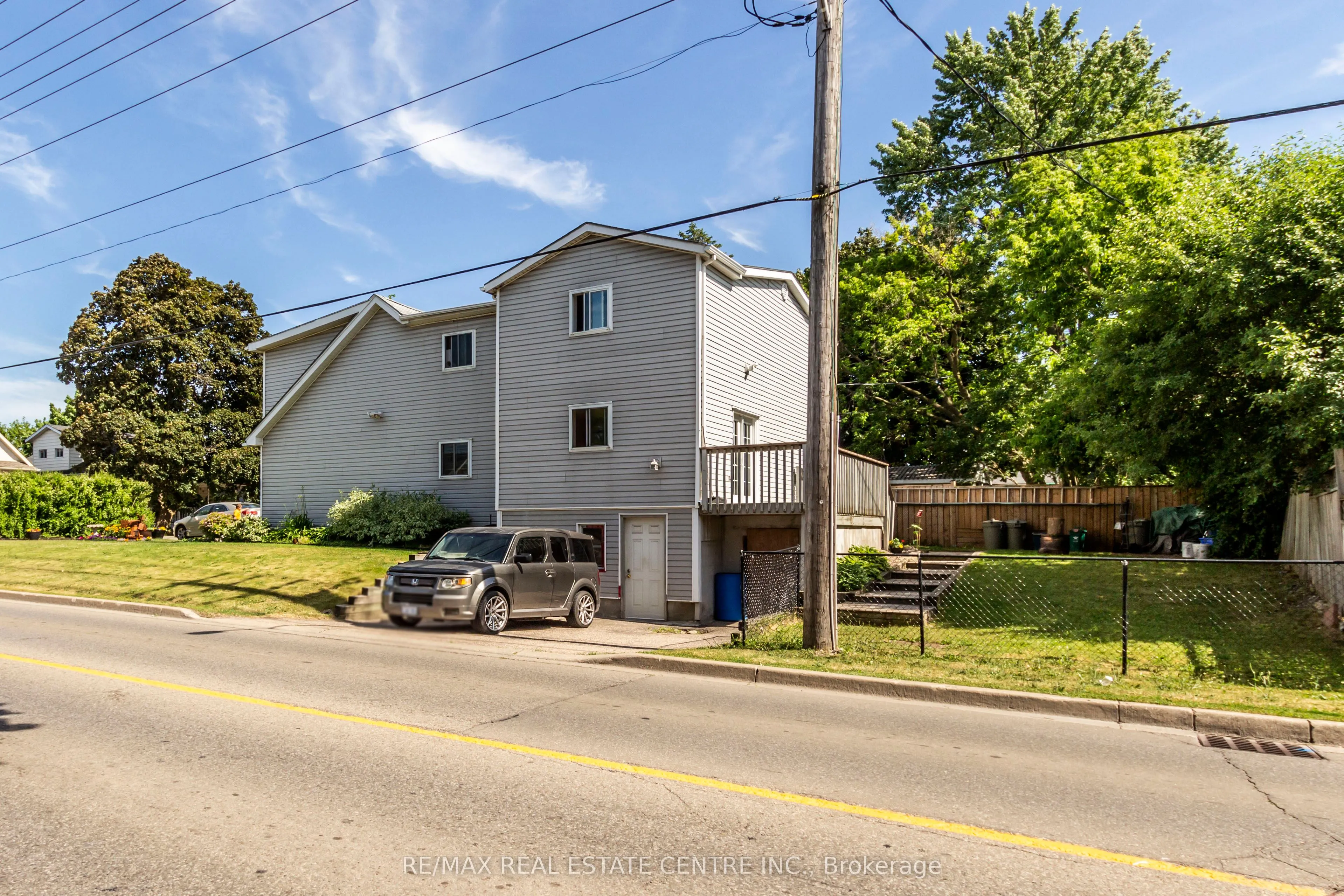 104 Oakwood Avenue