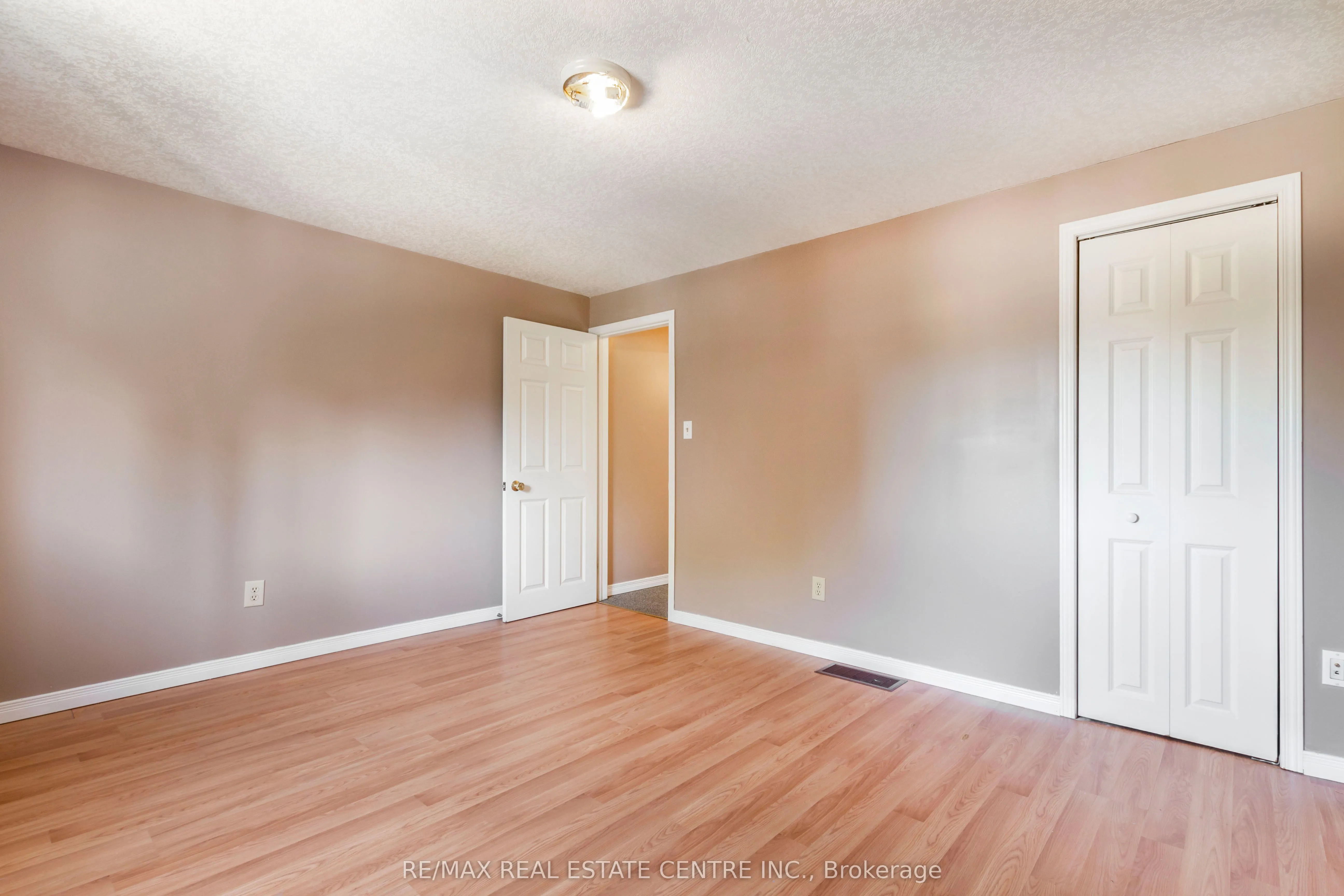 104 Oakwood Avenue