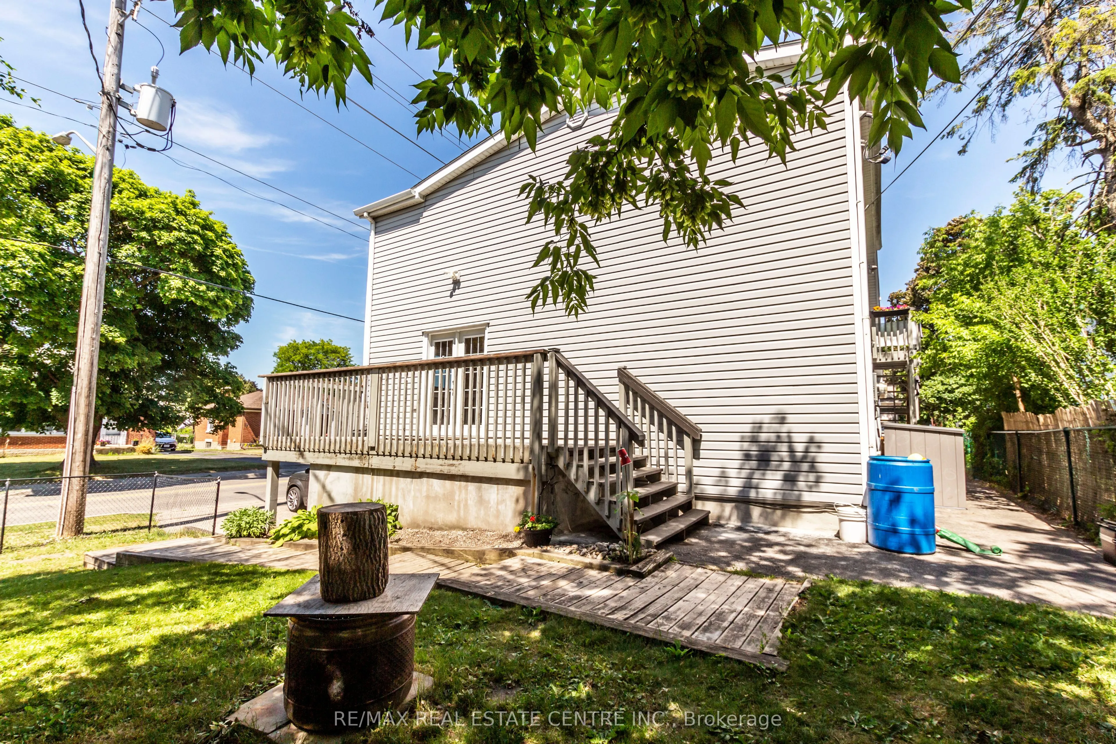 104 Oakwood Avenue