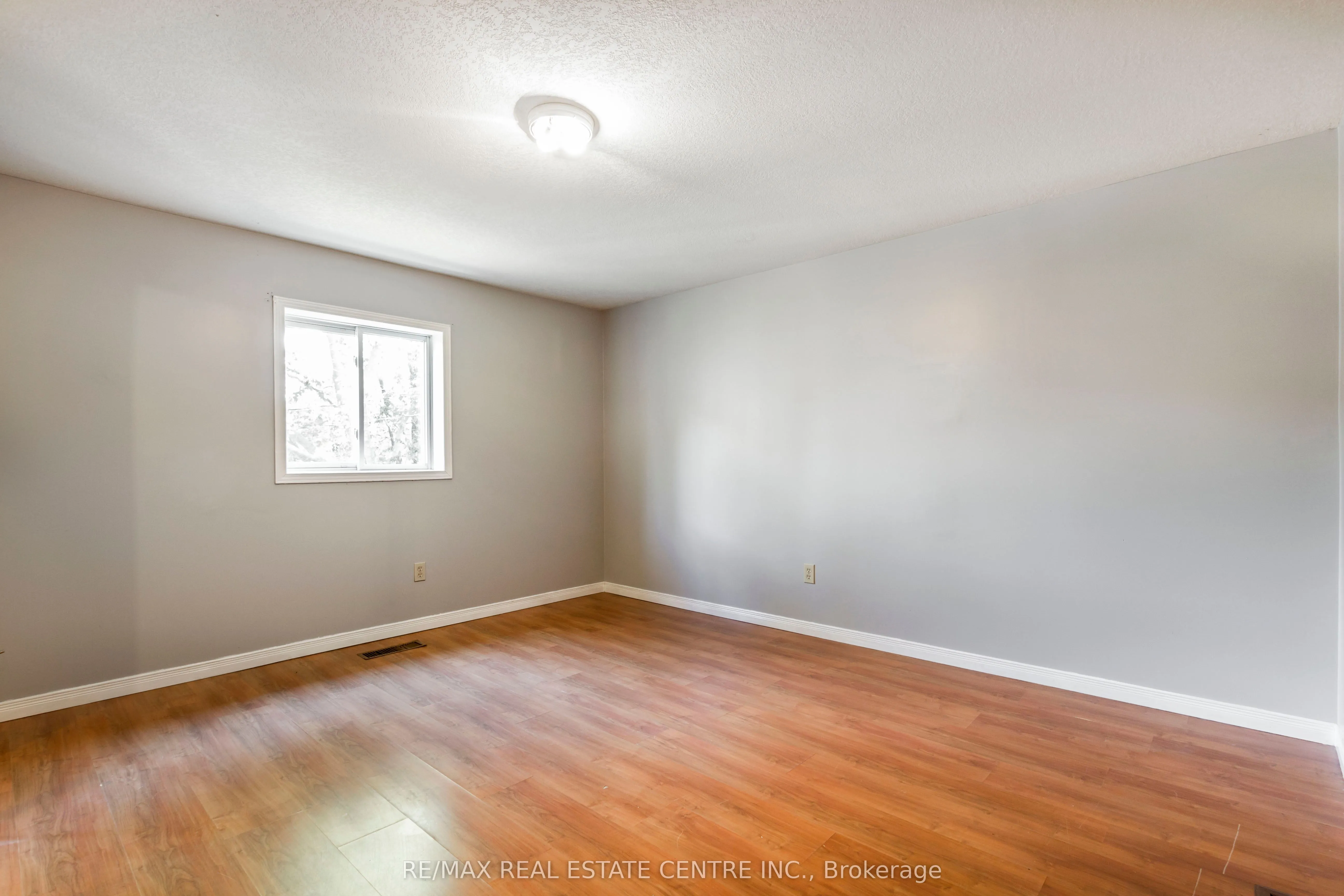 104 Oakwood Avenue