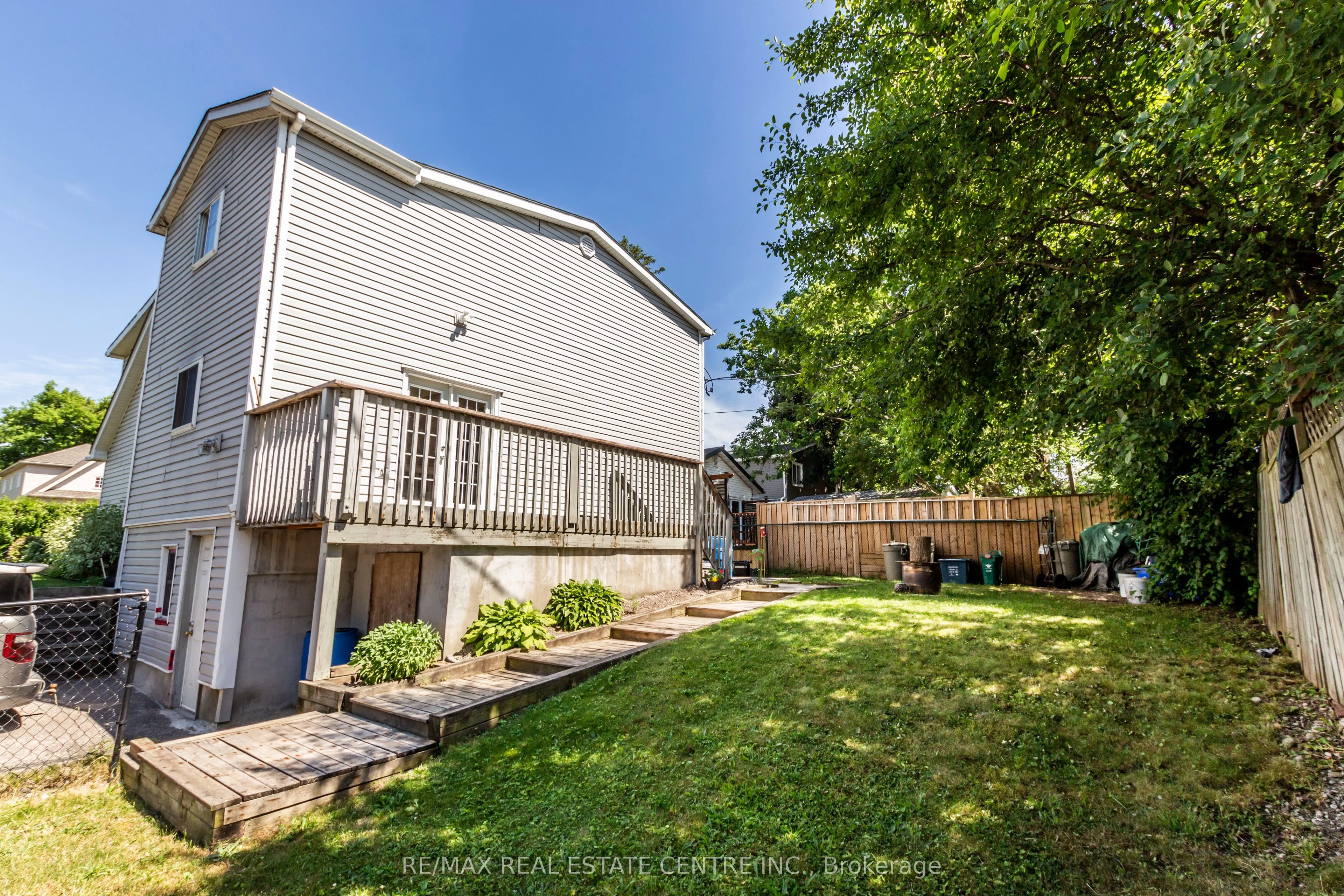 104 Oakwood Avenue