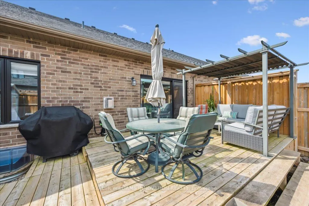 28 Bur Oak Drive