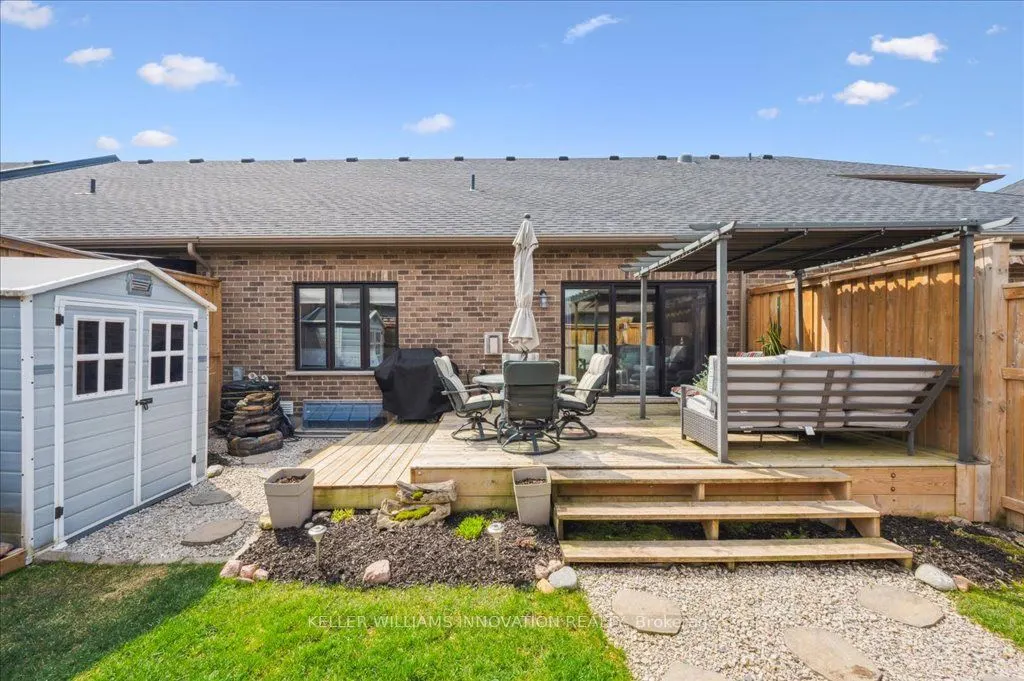 28 Bur Oak Drive