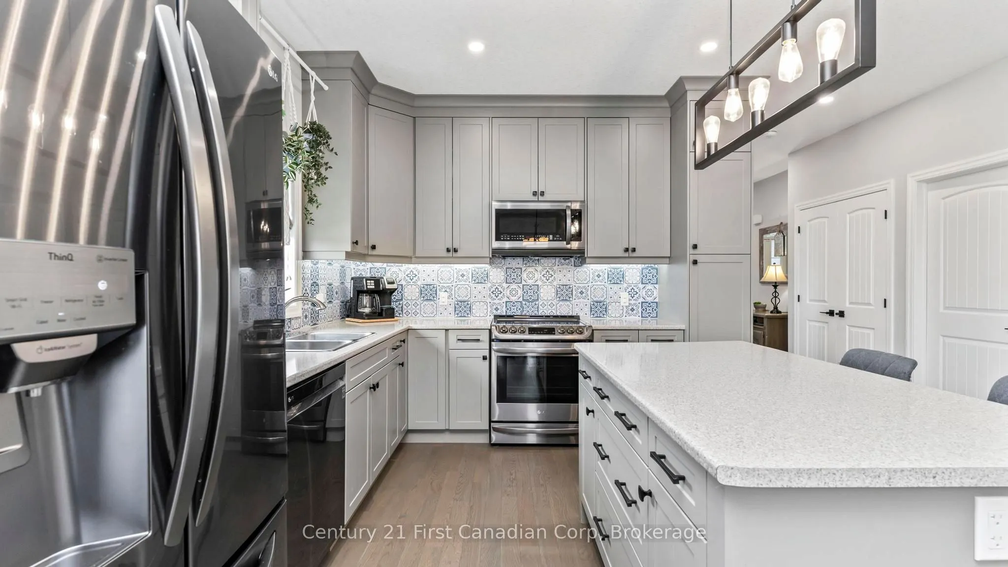 121 Robin Ridge Drive, #35