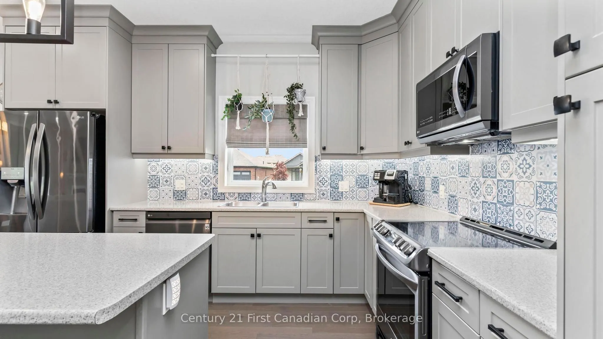 121 Robin Ridge Drive, #35