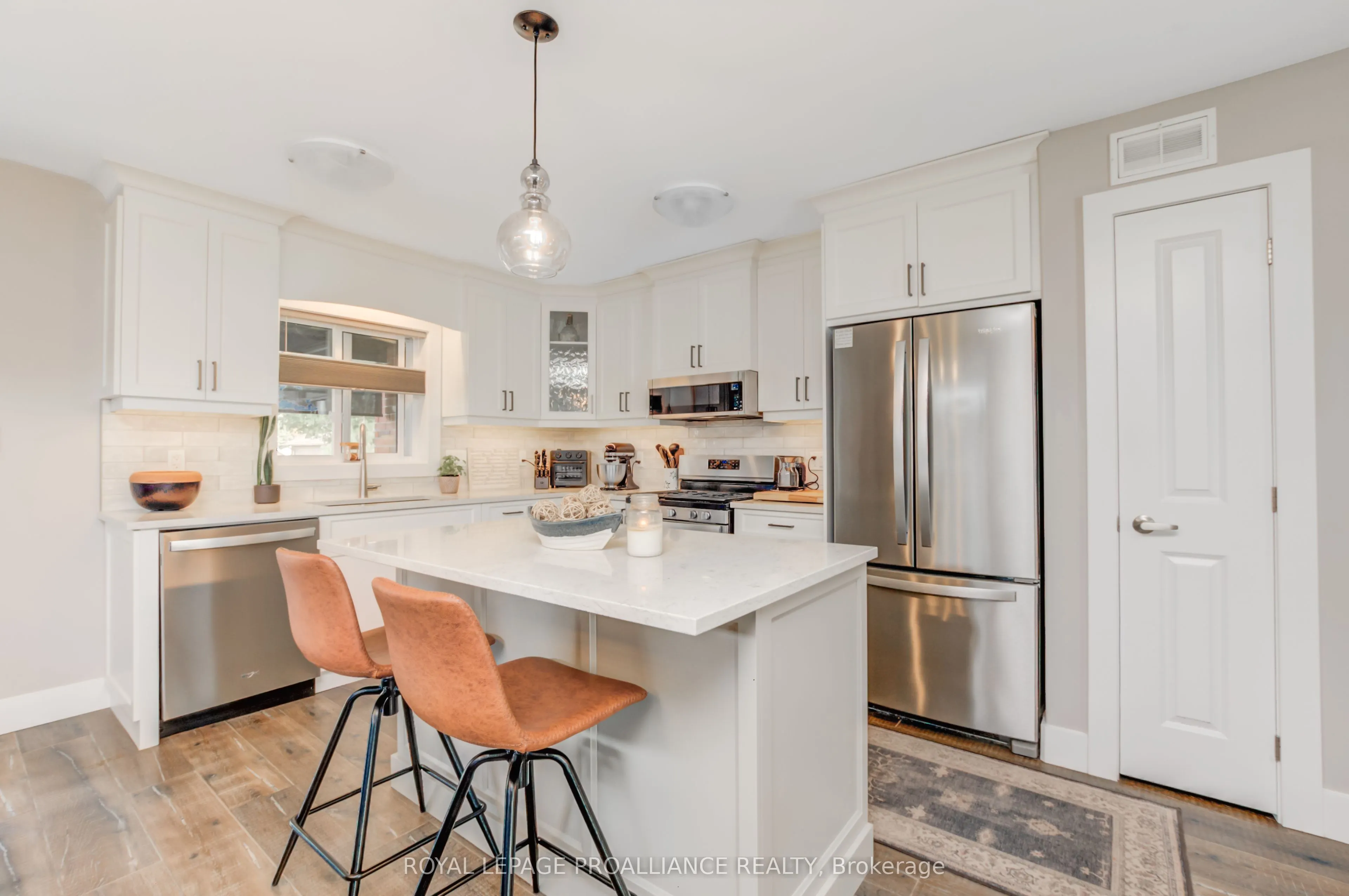 6 Lawrence Avenue