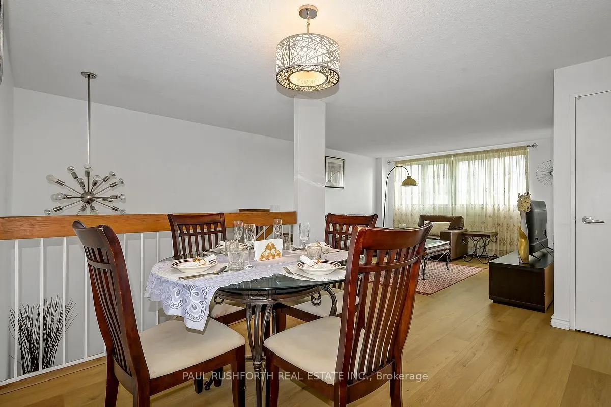 2650 Southvale Crescent