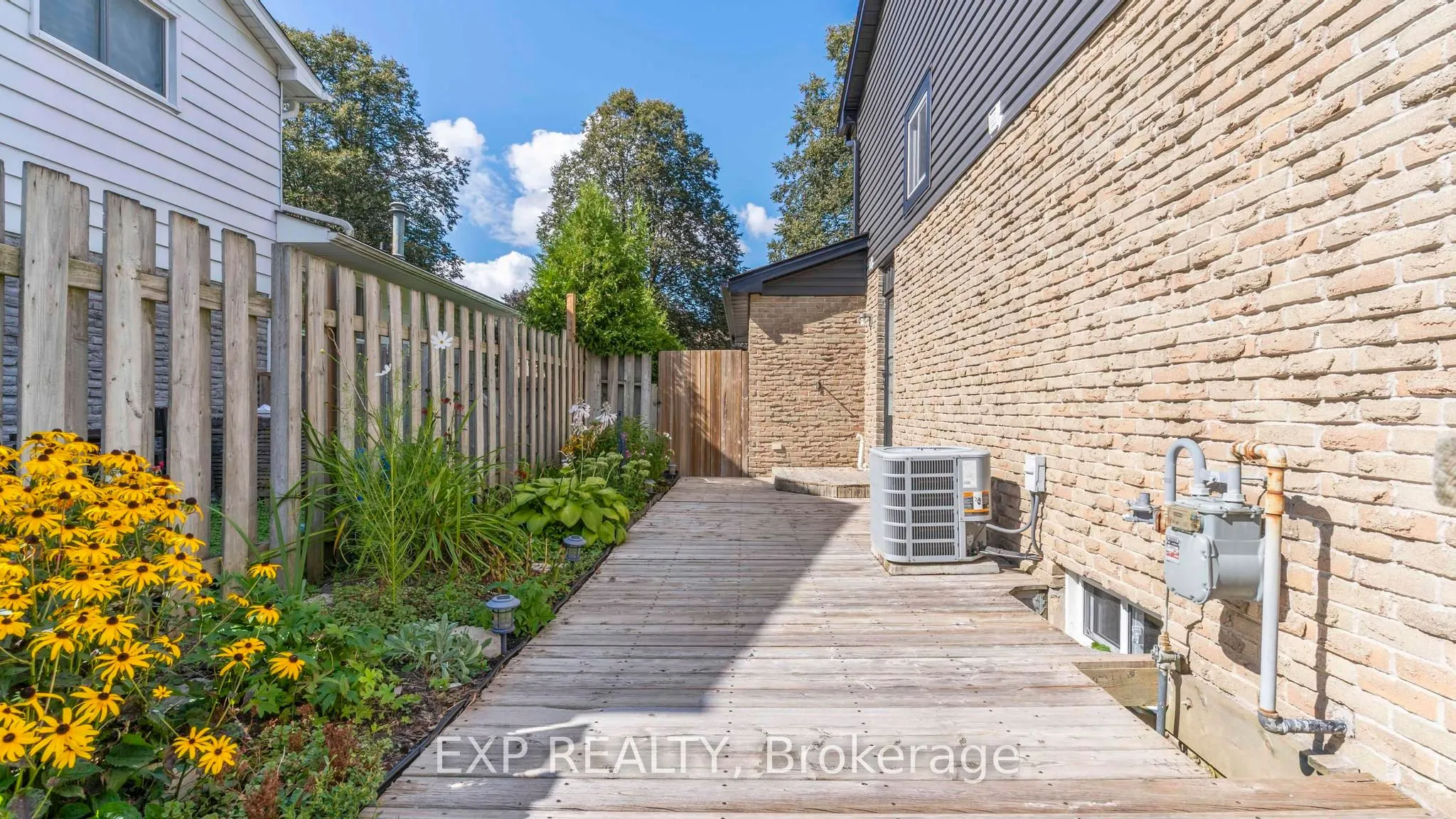 116 Glenroy Crescent